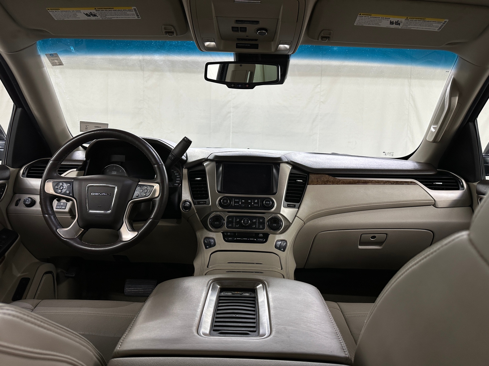 Thumbnail: 2015 GMC Yukon - 2