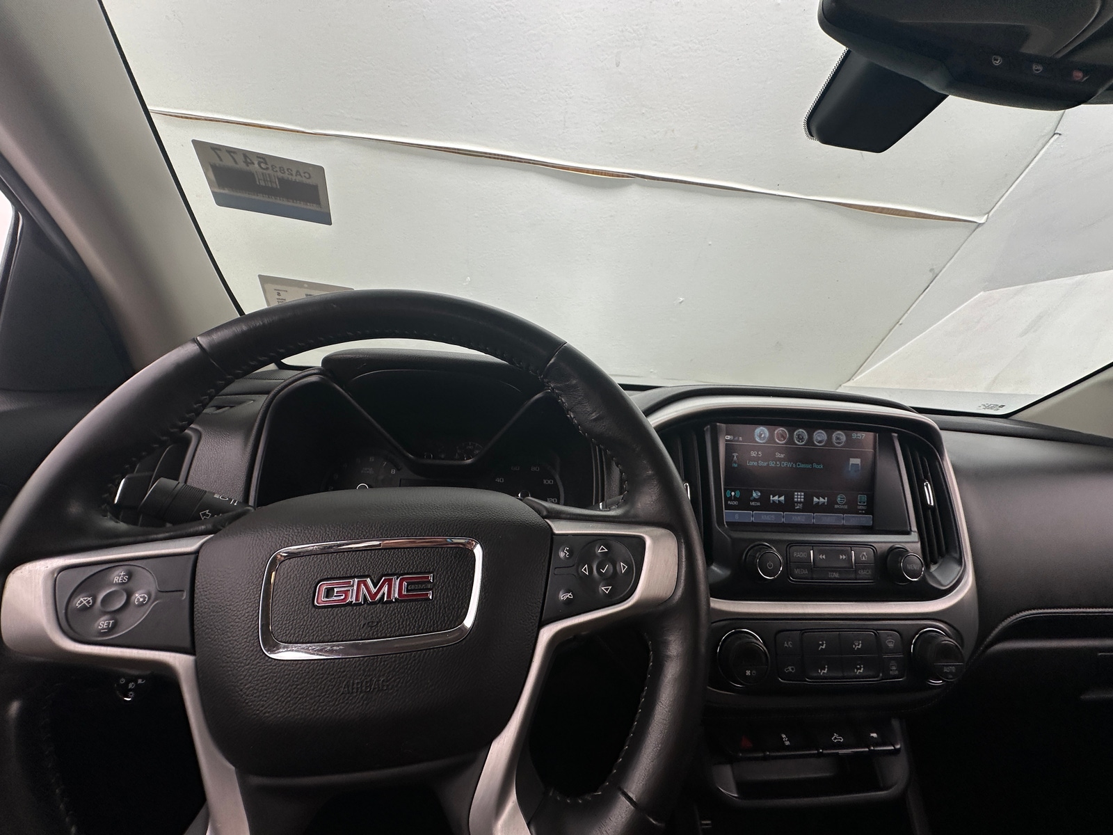 Thumbnail: 2018 GMC Canyon - 3