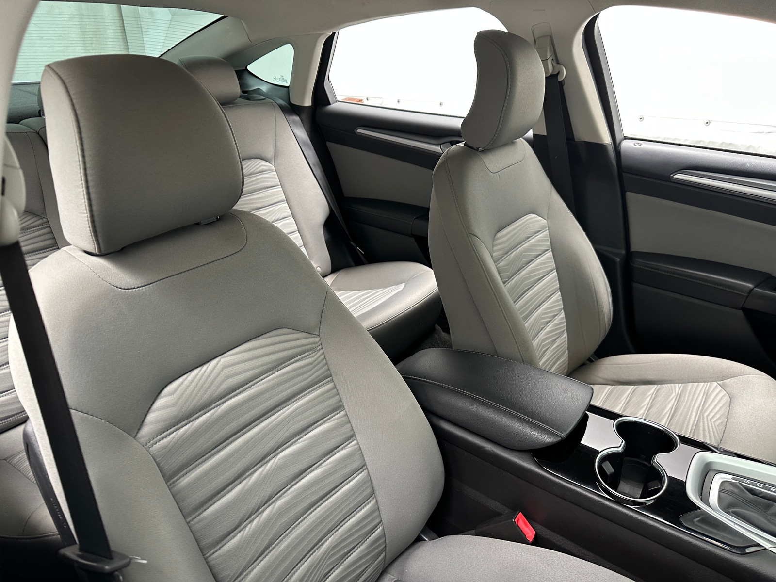 Thumbnail: 2016 Ford Fusion - 2