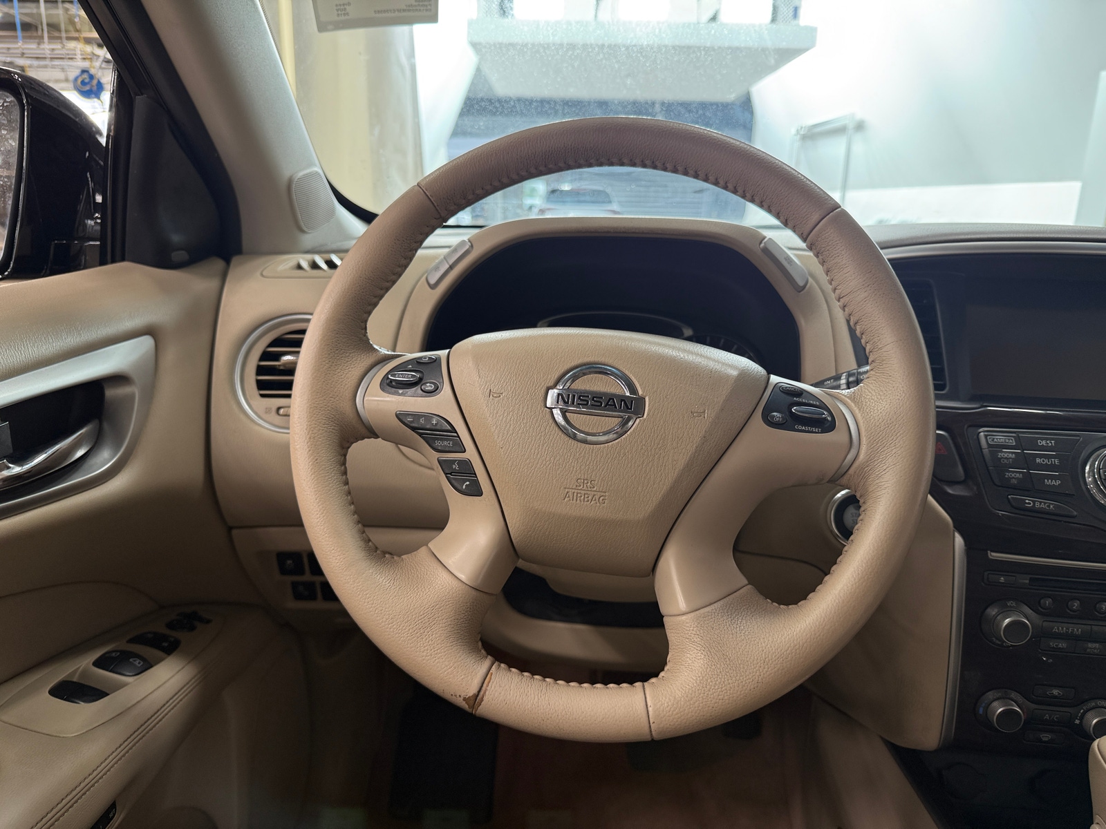 Thumbnail: 2015 Nissan Pathfinder - 4