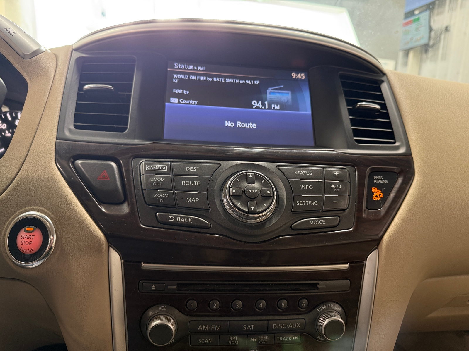 Thumbnail: 2015 Nissan Pathfinder - 3