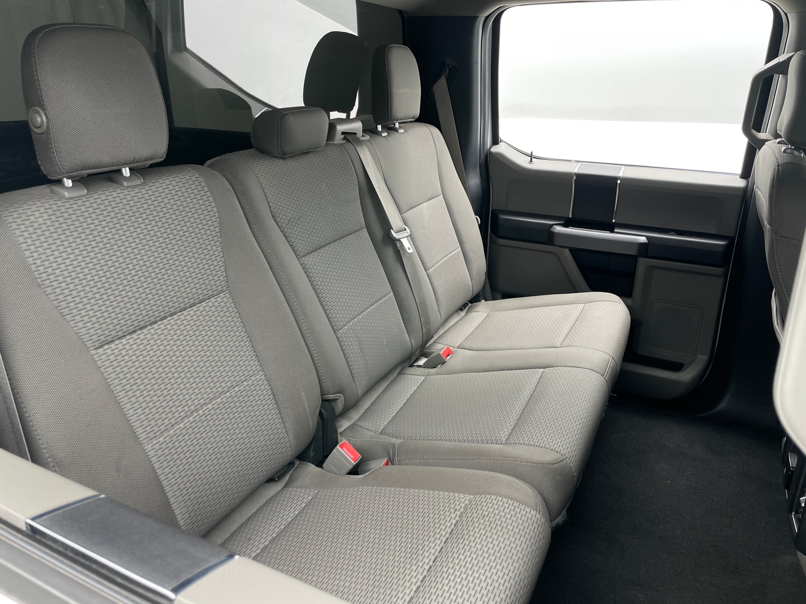 Thumbnail: 2019 Ford Econoline - 6