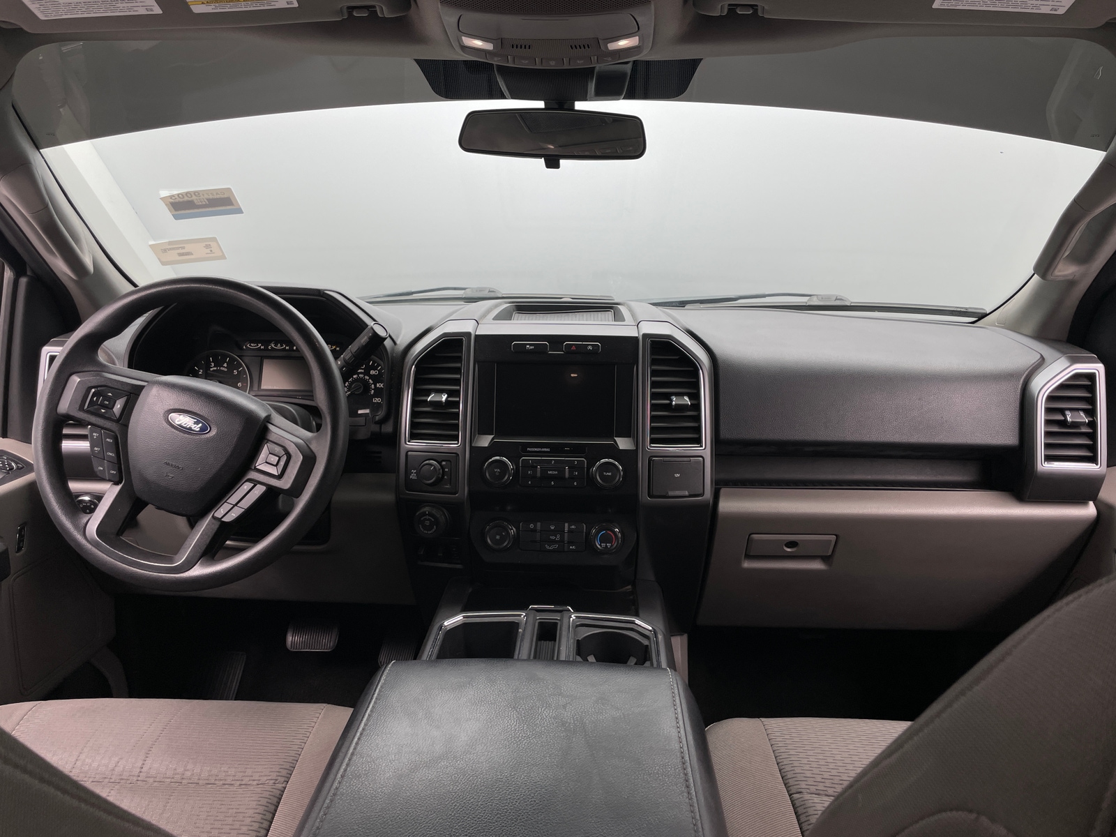 Thumbnail: 2019 Ford Econoline - 3