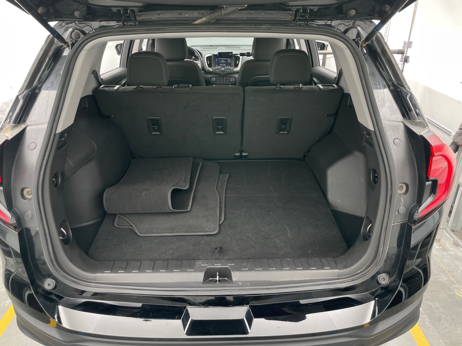 Thumbnail: 2024 GMC Terrain - 7