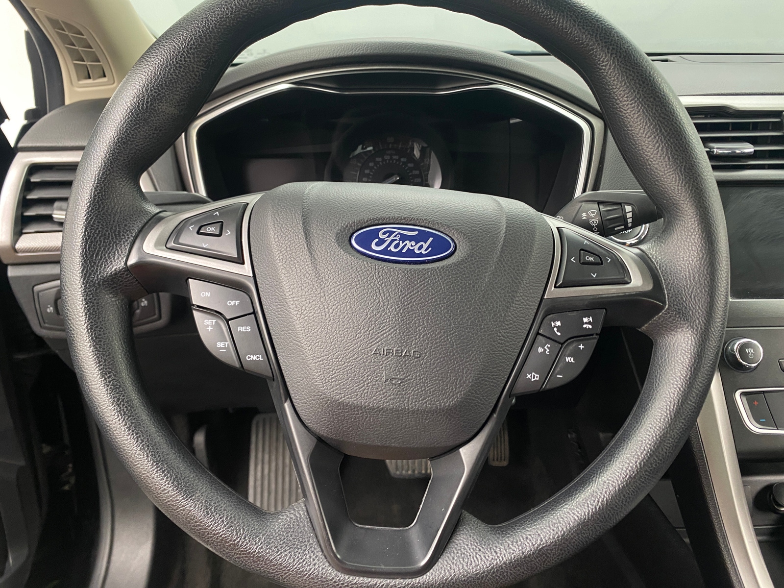 Thumbnail: 2020 Ford Fusion - 5
