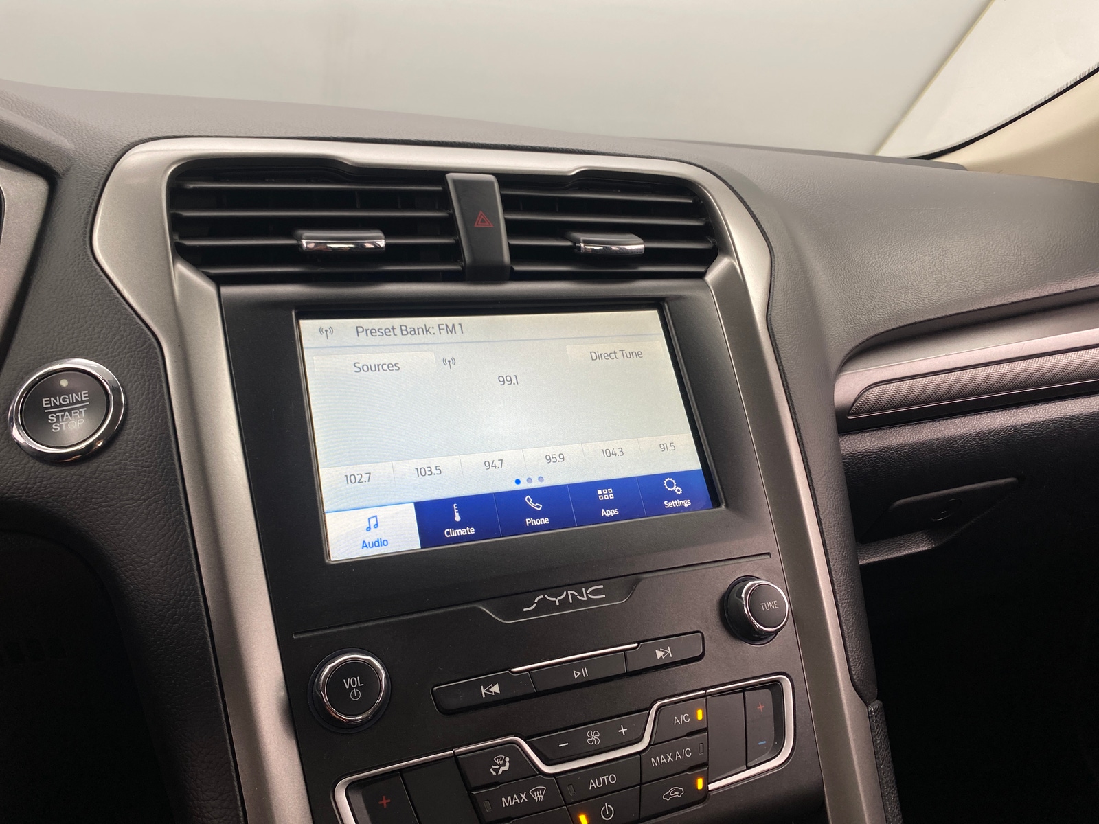 Thumbnail: 2020 Ford Fusion - 4