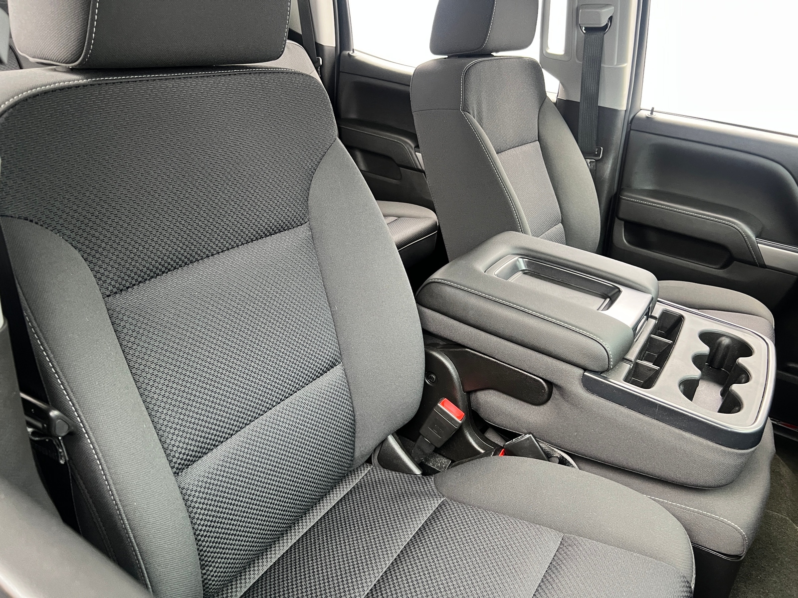 Thumbnail: 2018 Chevrolet Silverado 1500 - 2