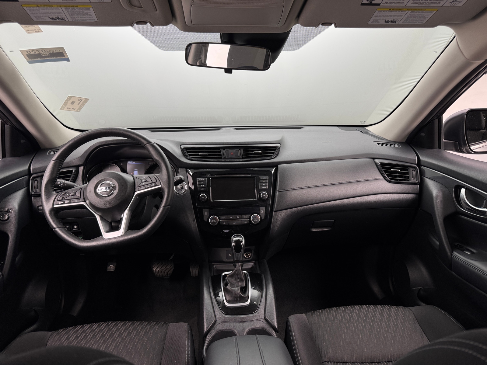 Thumbnail: 2019 Nissan Rogue - 3