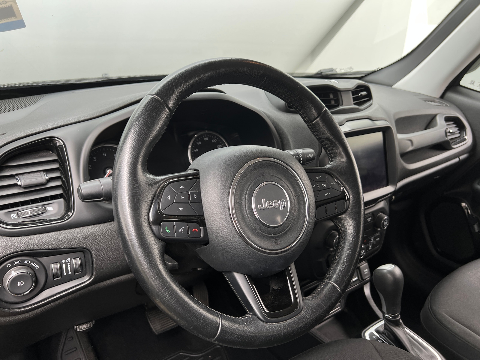 Thumbnail: 2018 Jeep Renegade - 5
