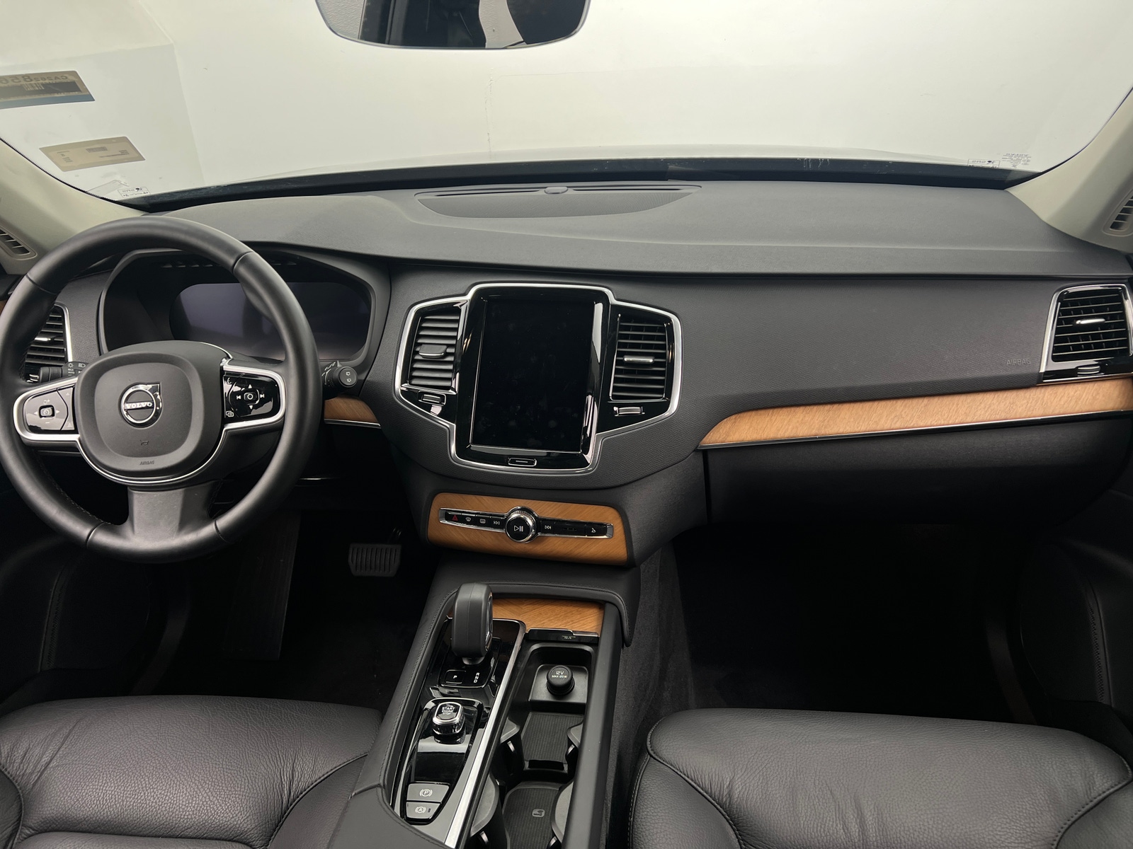 Thumbnail: 2025 Volvo XC90 - 2