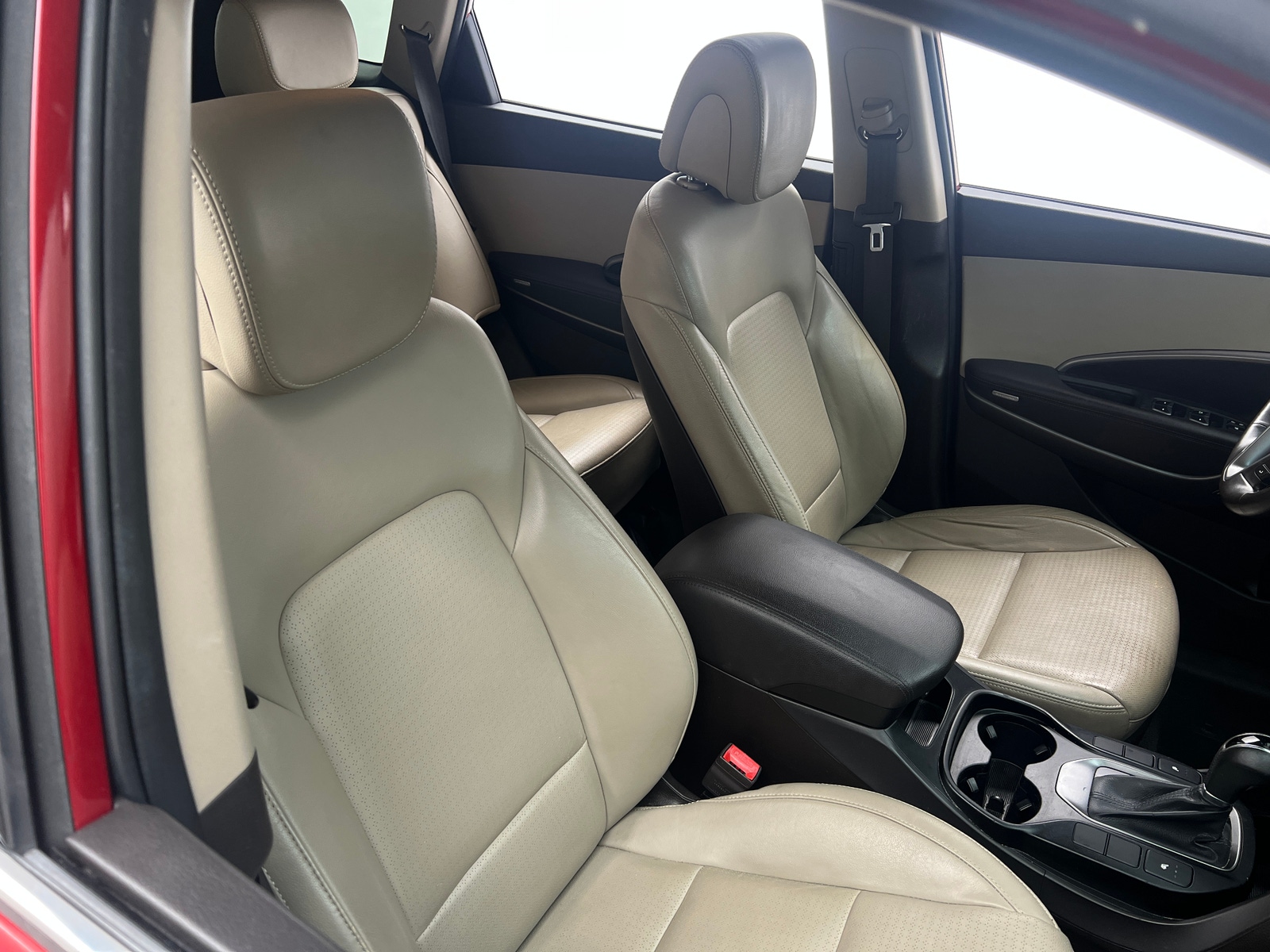 Thumbnail: 2013 Hyundai Santa Fe - 2