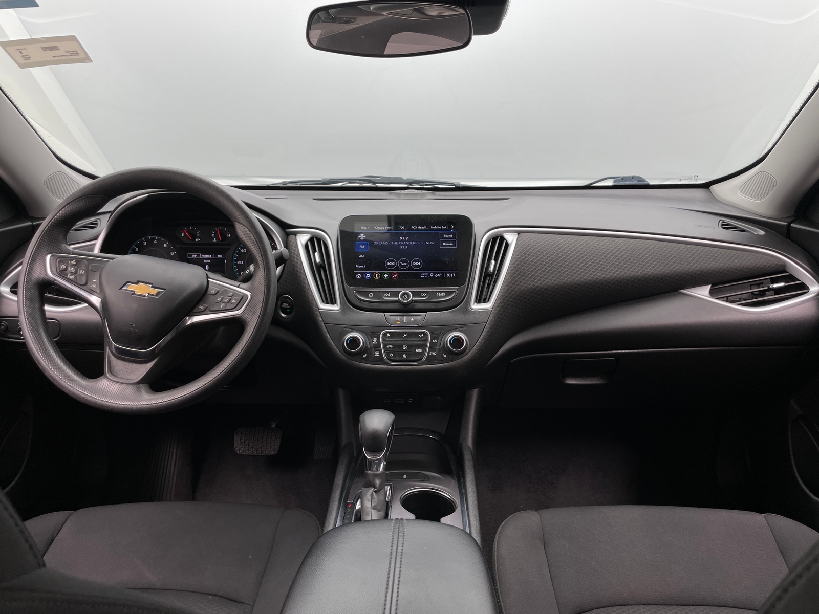 Thumbnail: 2023 Chevrolet Malibu - 3