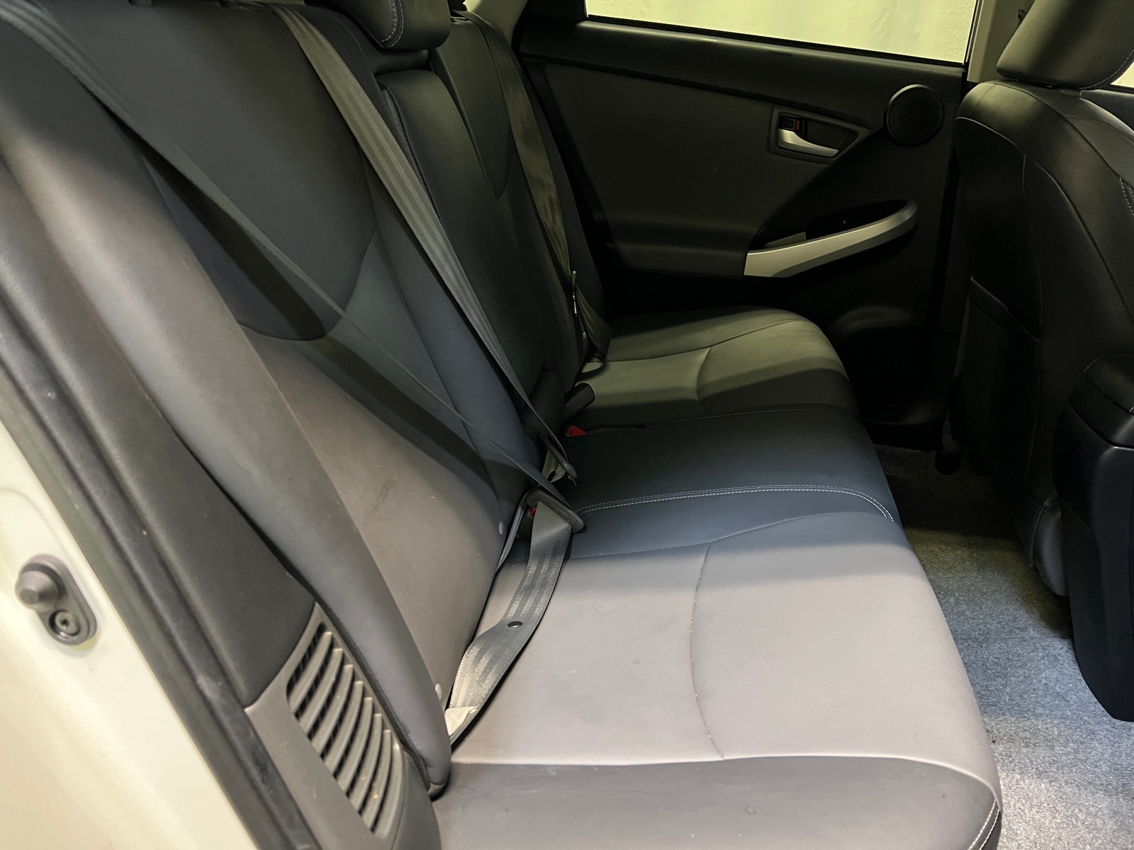 Thumbnail: 2014 Toyota Prius - 5