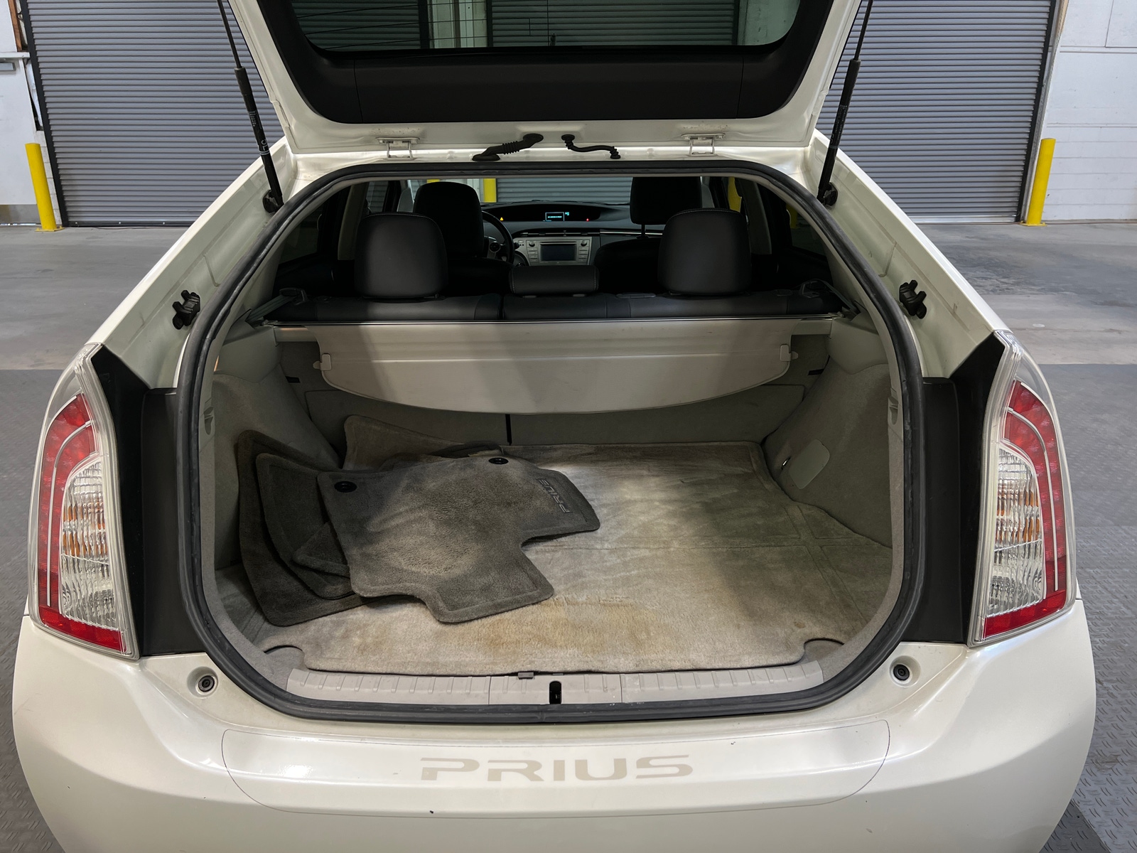 Thumbnail: 2014 Toyota Prius - 6
