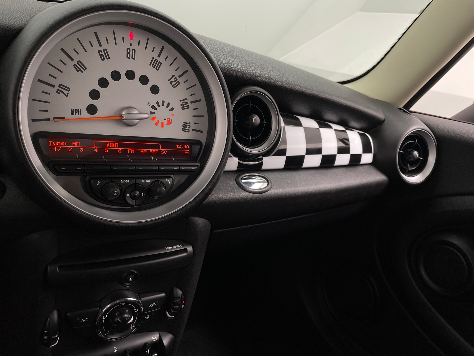 Thumbnail: 2013 MINI Cooper Hardtop - 3