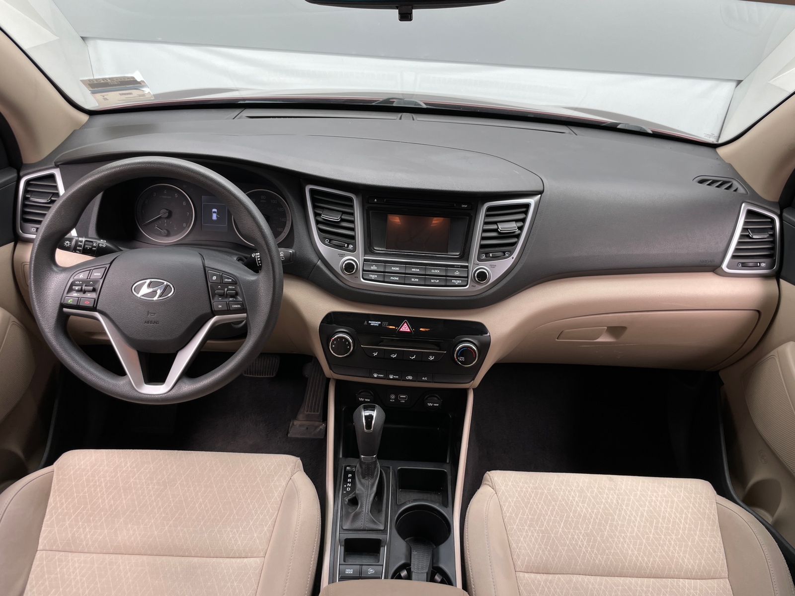 Thumbnail: 2017 Hyundai Tucson - 3