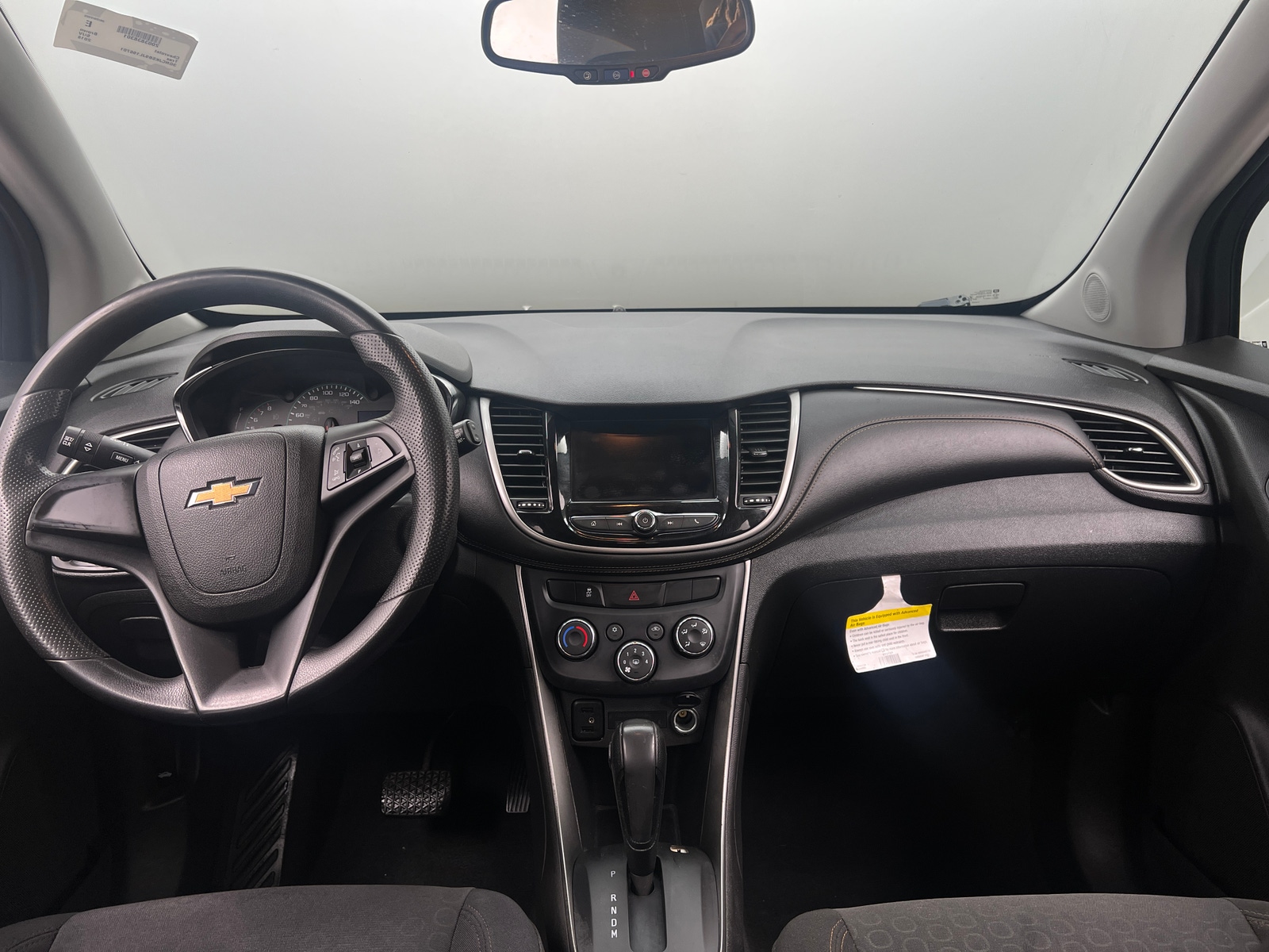 Thumbnail: 2018 Chevrolet Trax - 3