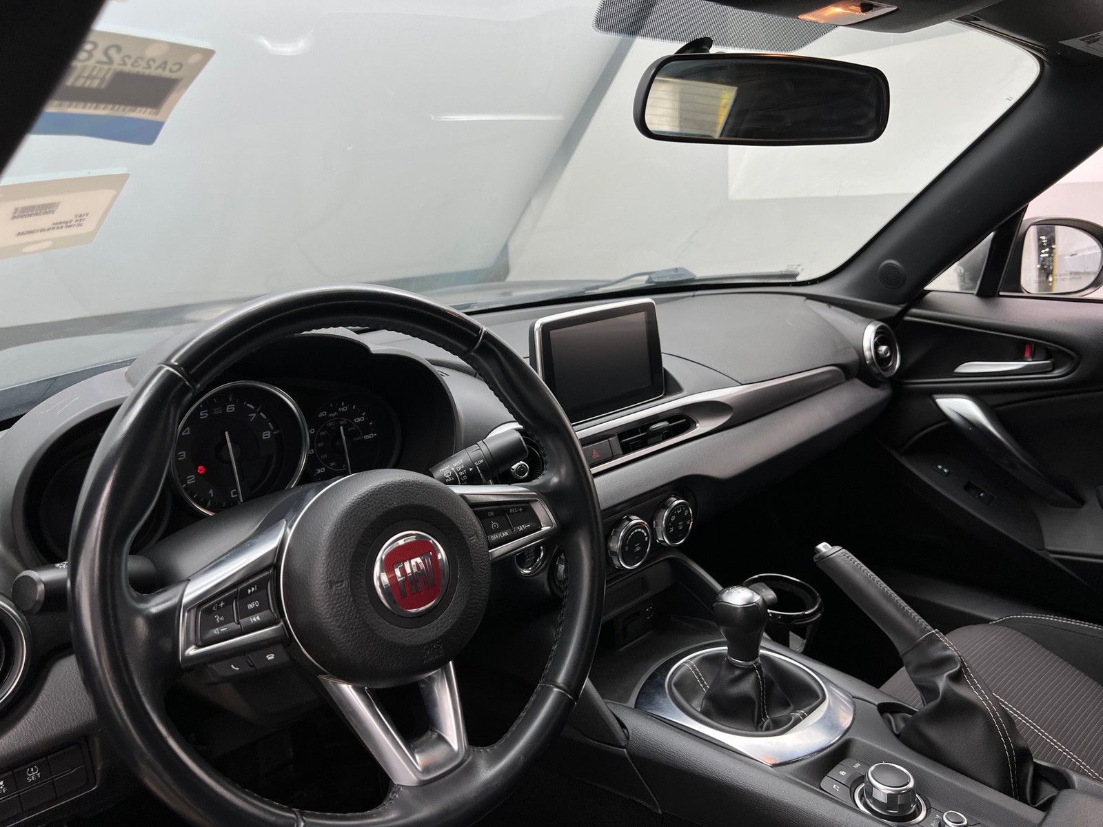 Thumbnail: 2018 Fiat 124 Spider - 3