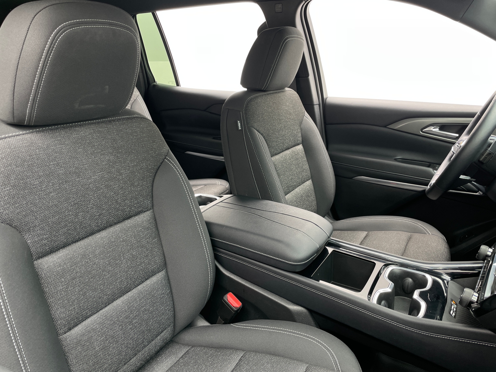 Thumbnail: 2025 Chevrolet Traverse - 2