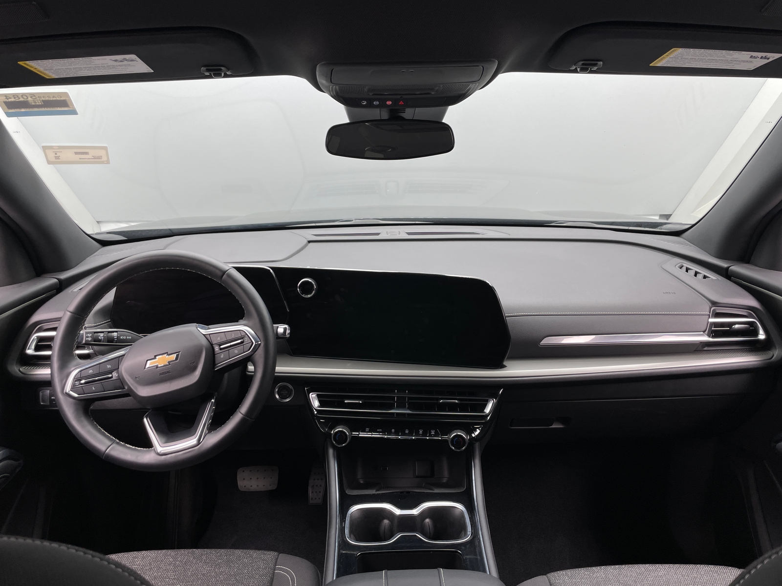 Thumbnail: 2025 Chevrolet Traverse - 3