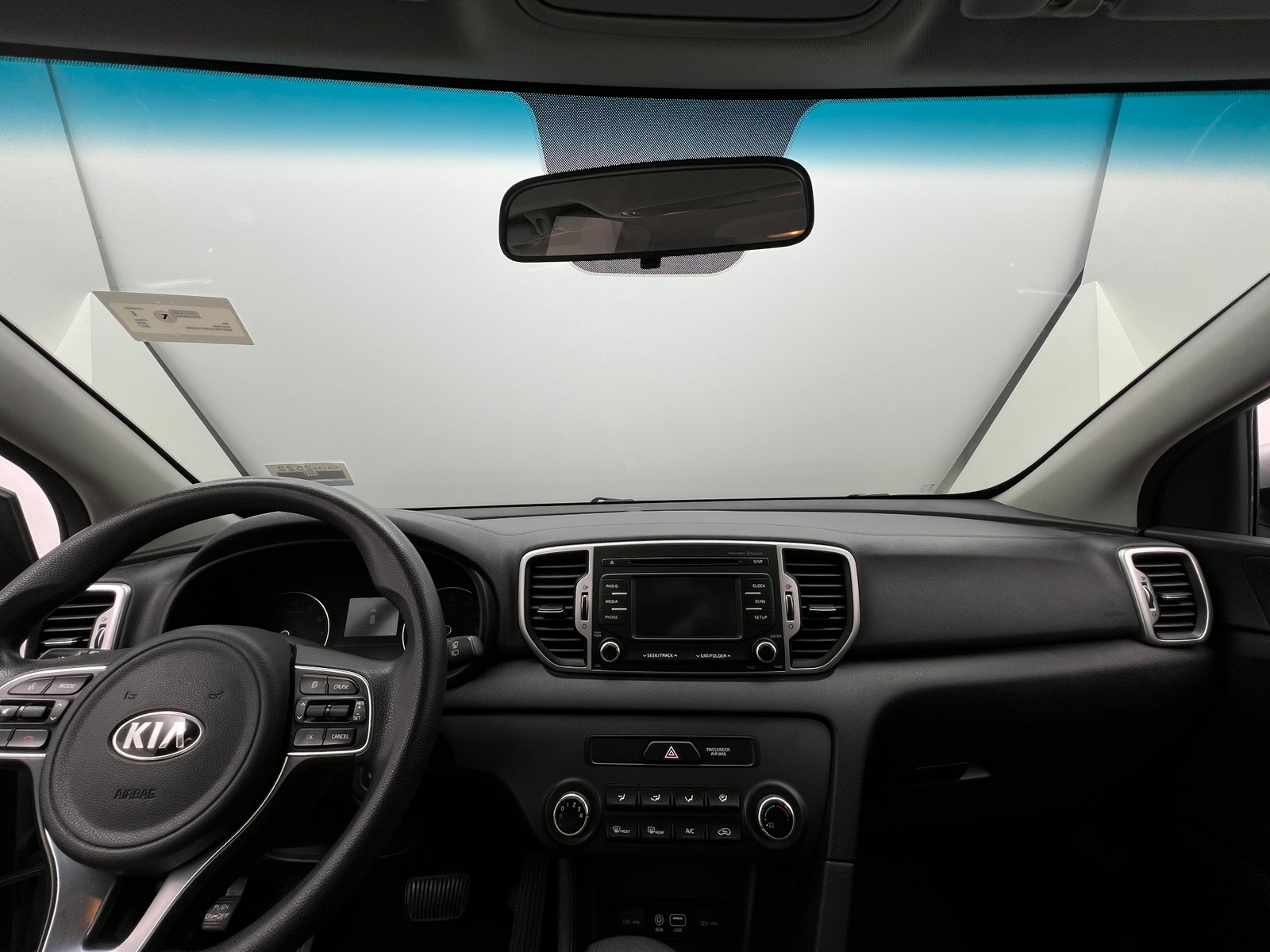 Thumbnail: 2017 Kia Sportage - 3