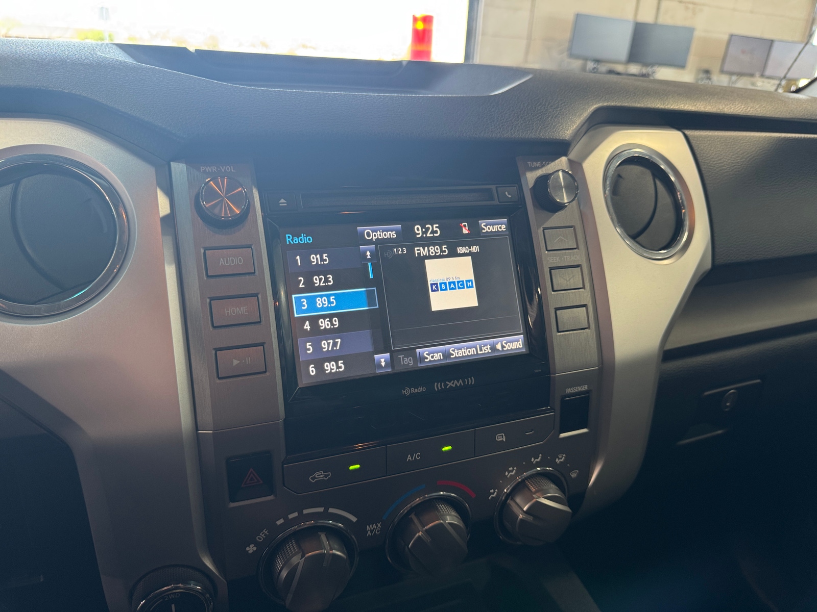 Thumbnail: 2017 Toyota Tundra - 4