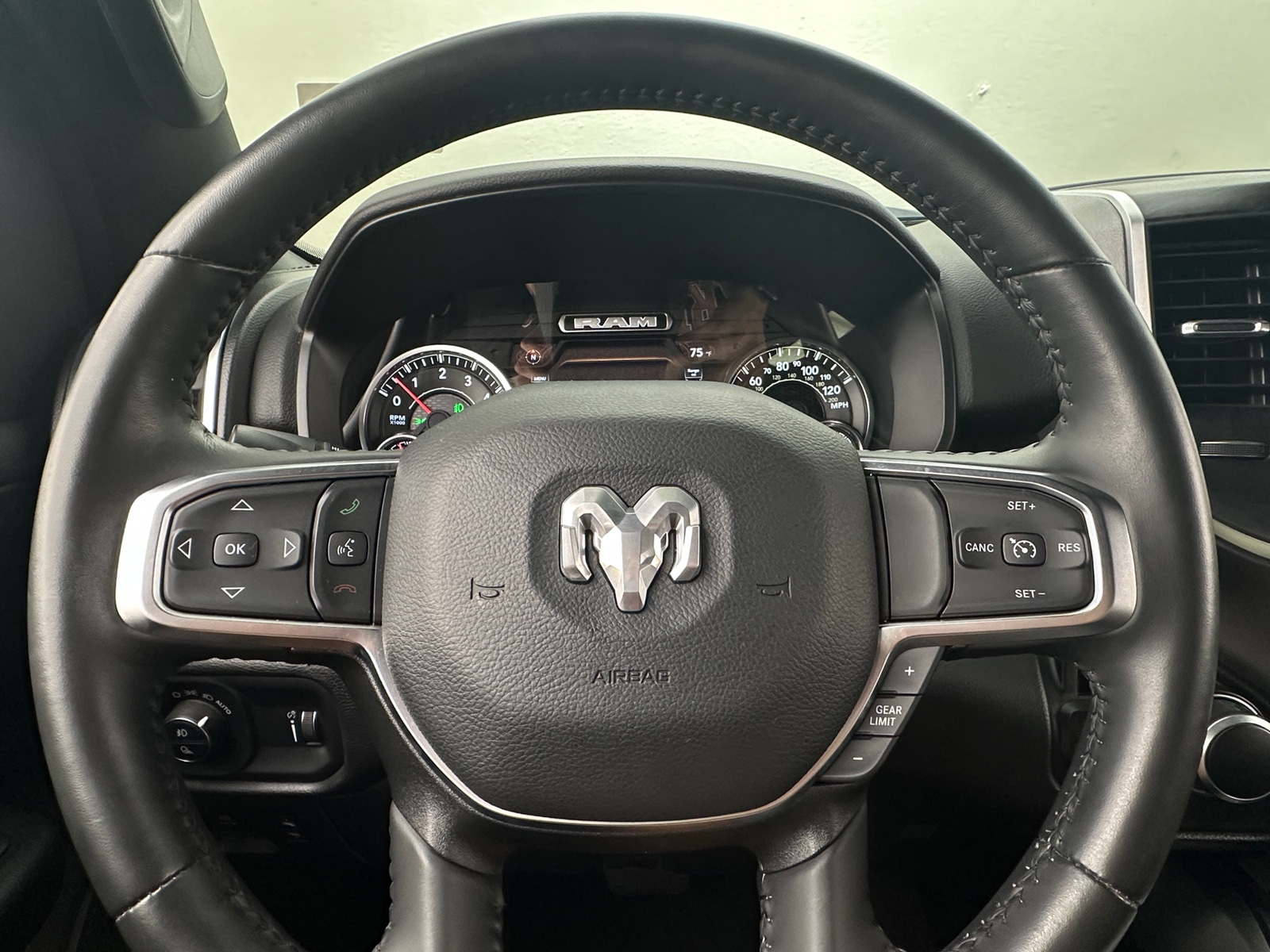 Thumbnail: 2024 RAM 1500 - 5