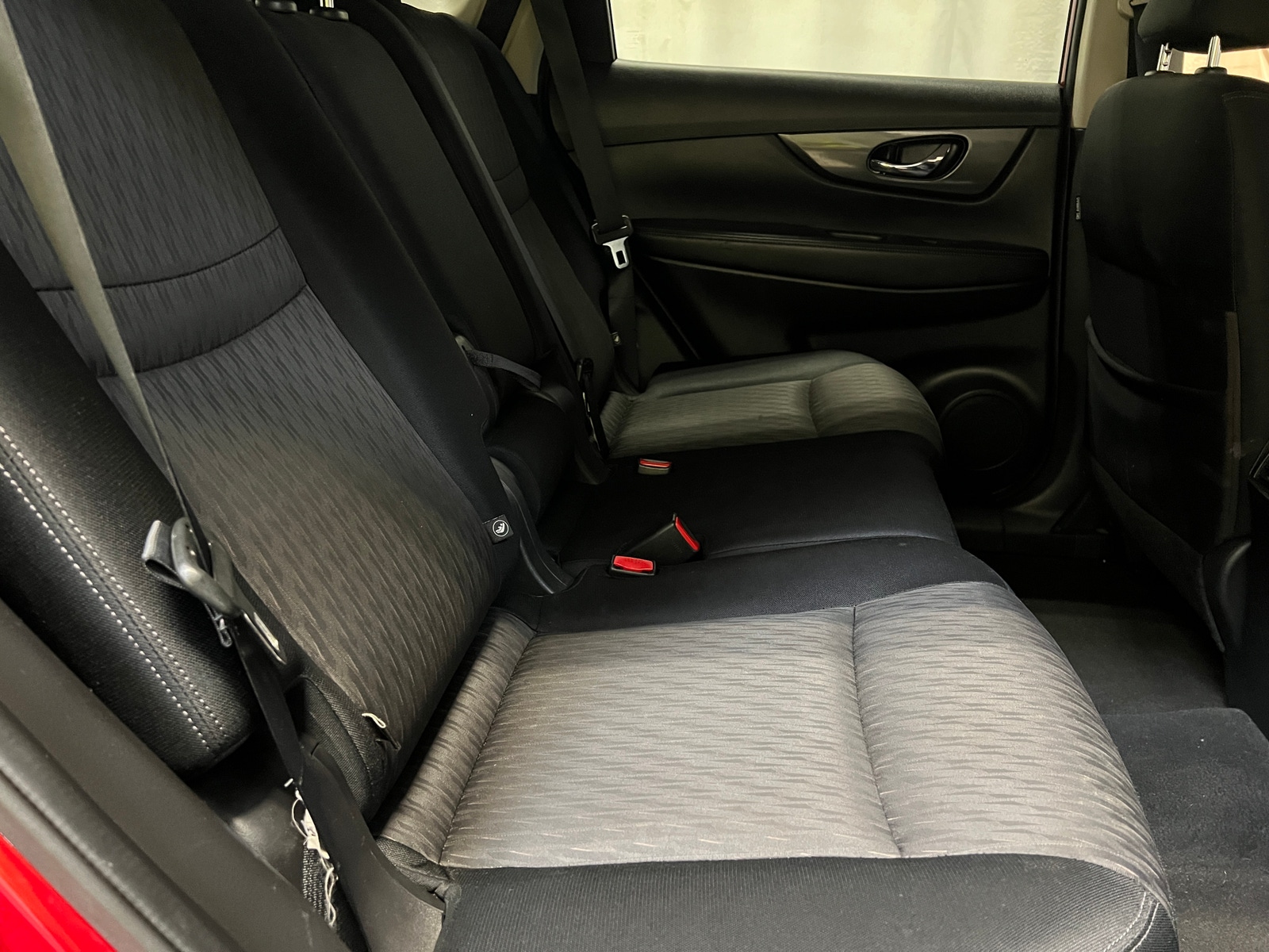 Thumbnail: 2017 Nissan Rogue - 6