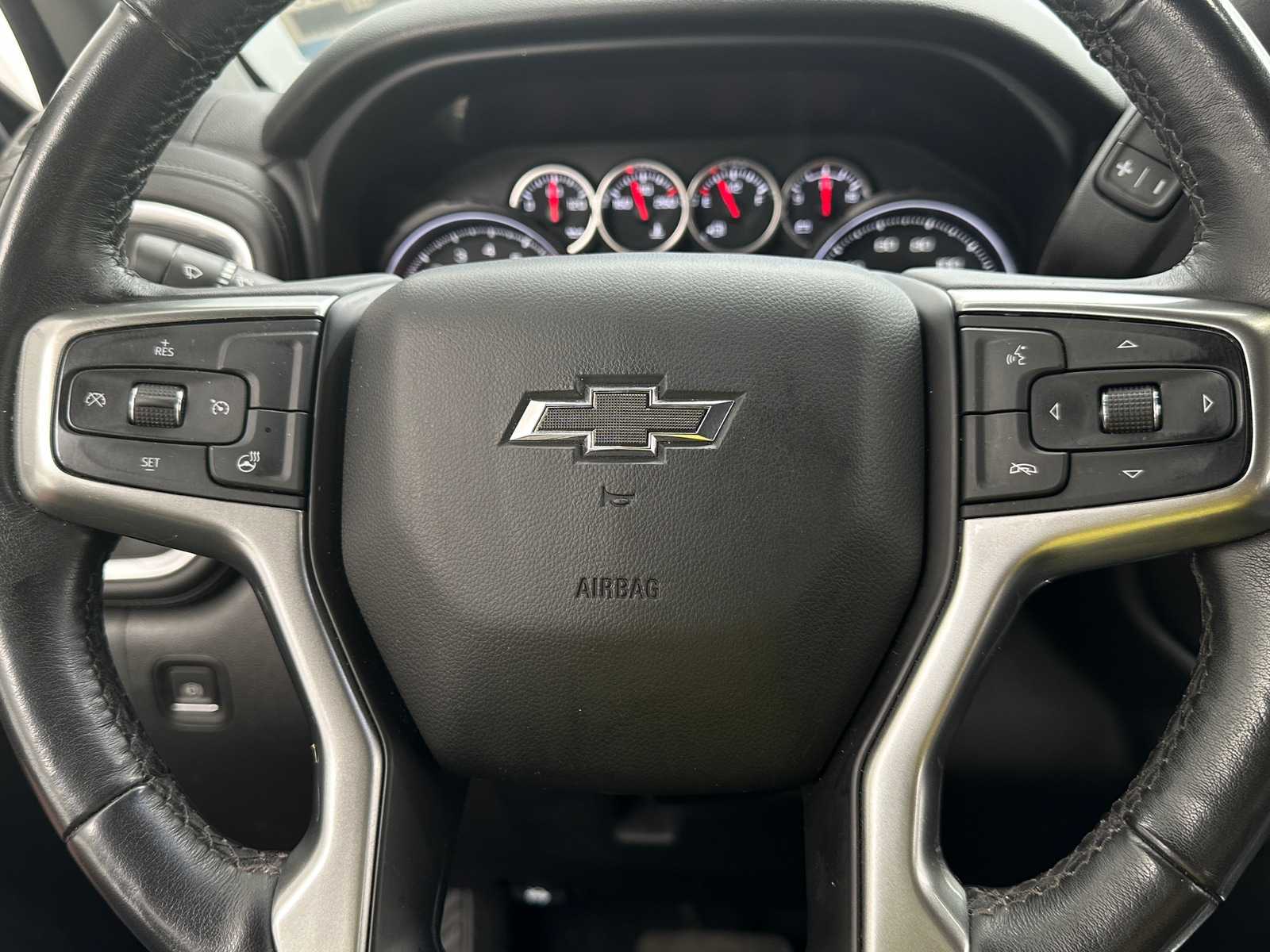 Thumbnail: 2021 Chevrolet Silverado 1500 - 5