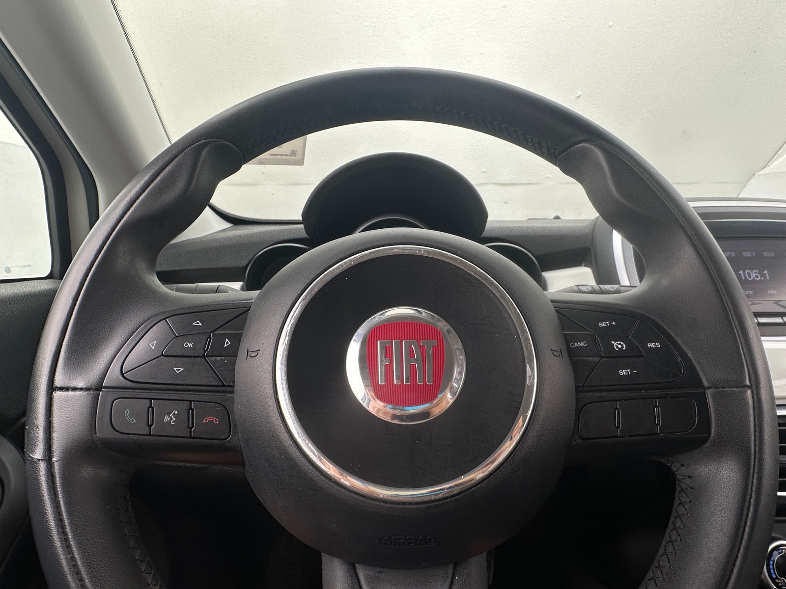 Thumbnail: 2016 Fiat 500X - 5
