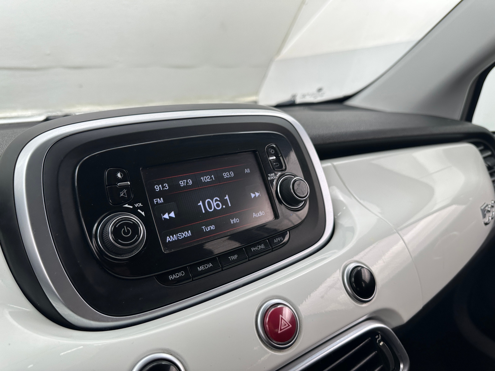 Thumbnail: 2016 Fiat 500X - 4