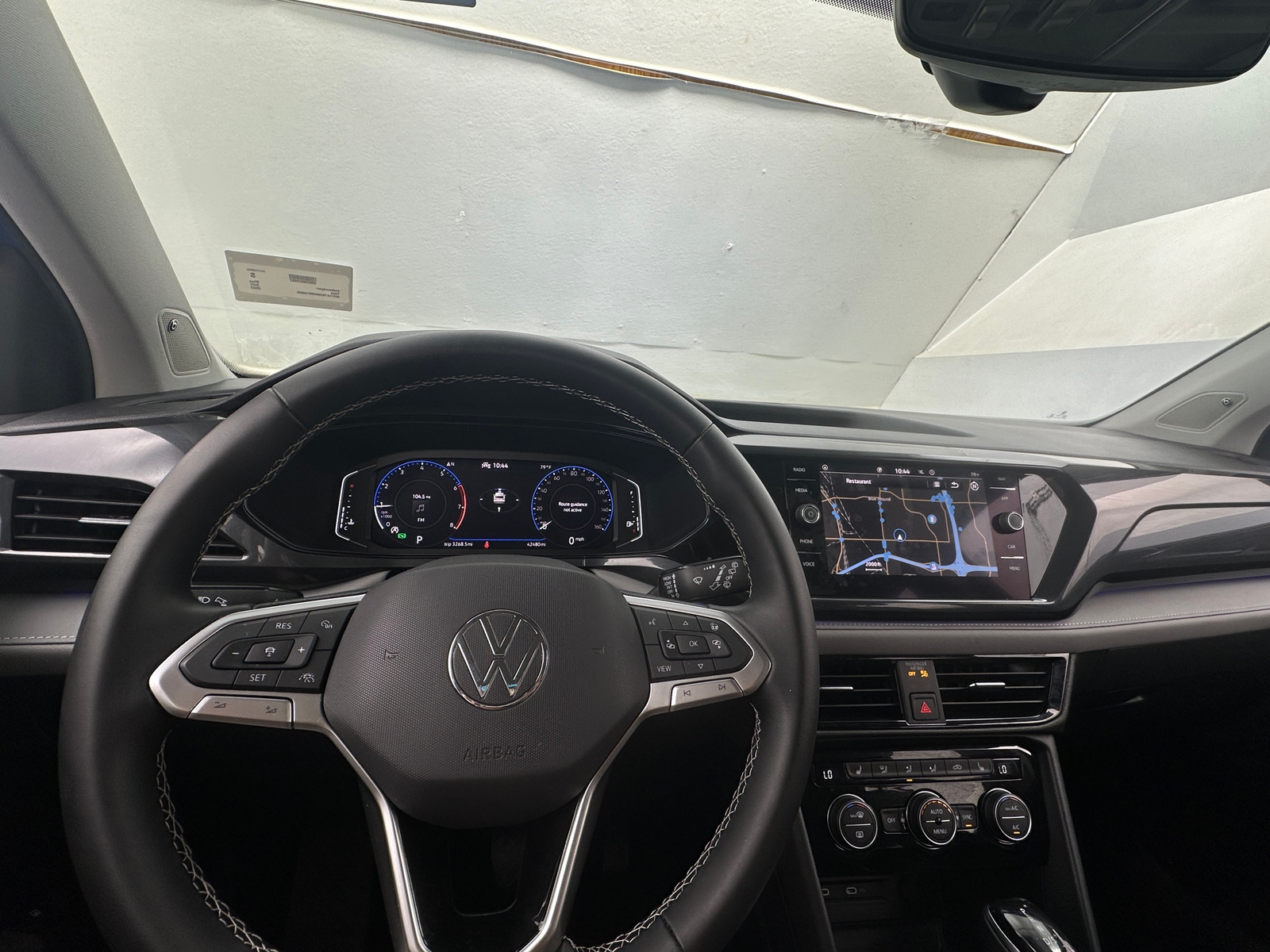 Thumbnail: 2022 Volkswagen Taos - 2