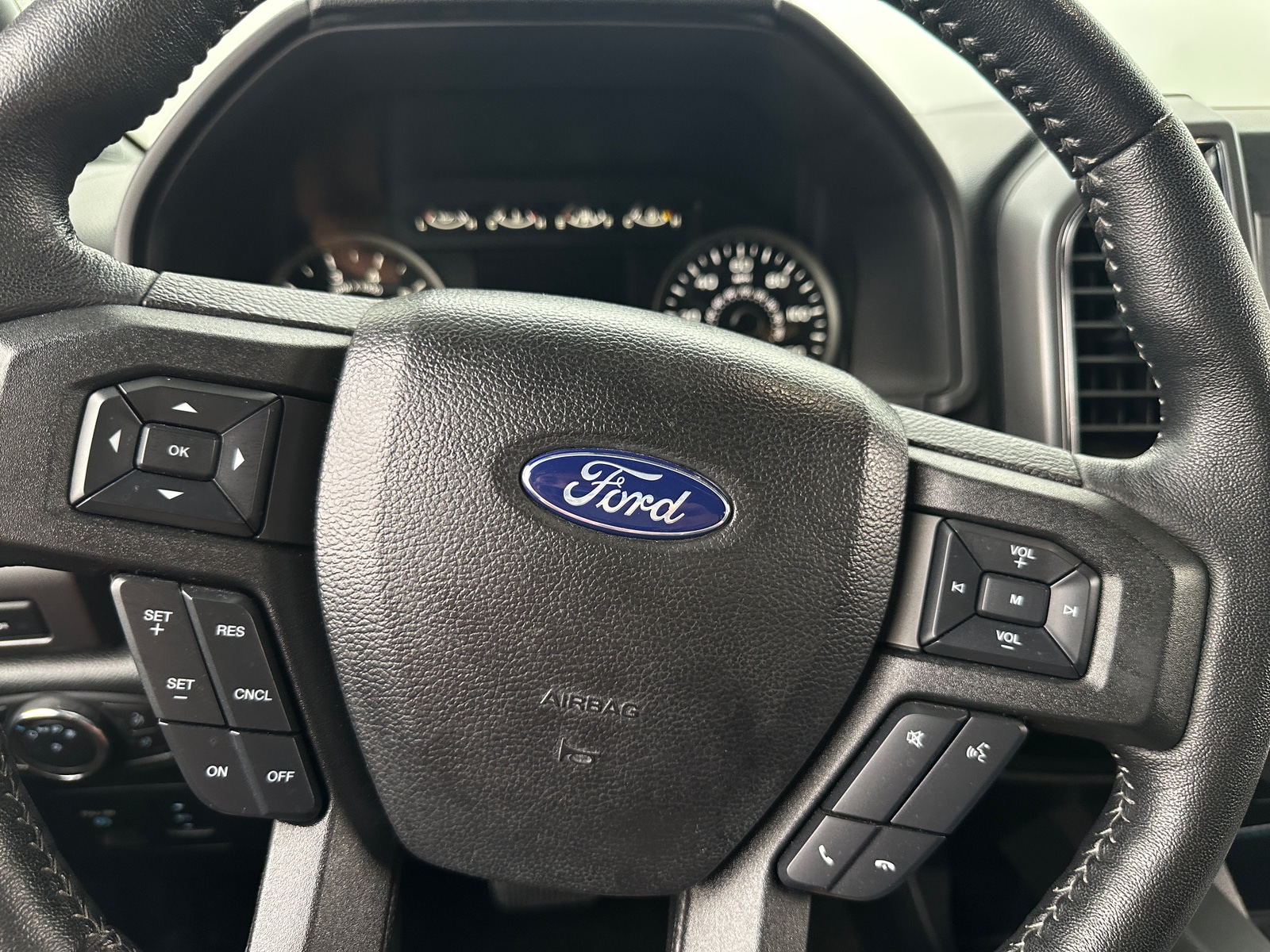 Thumbnail: 2020 Ford Econoline - 5