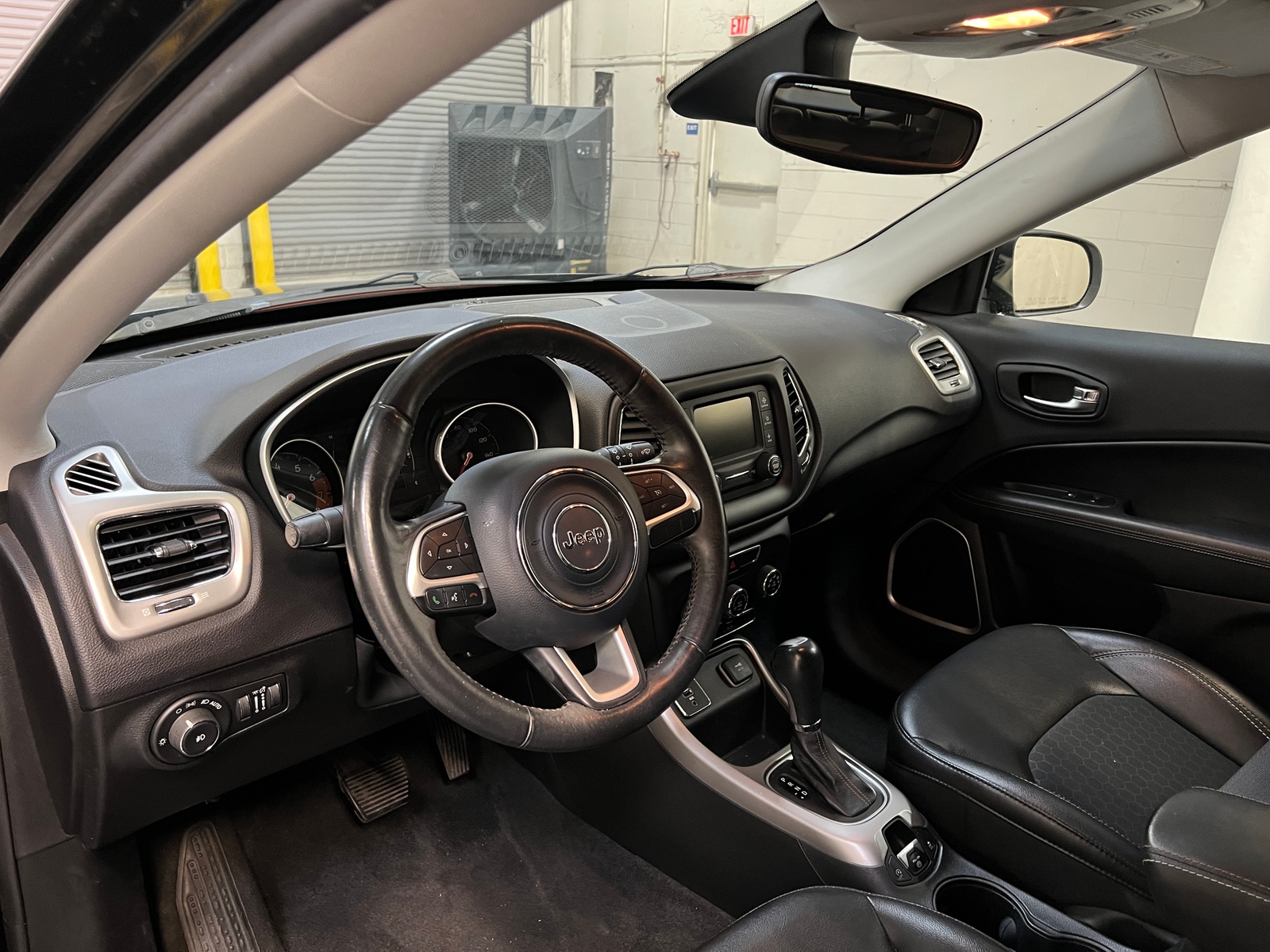 Thumbnail: 2018 Jeep Compass - 3