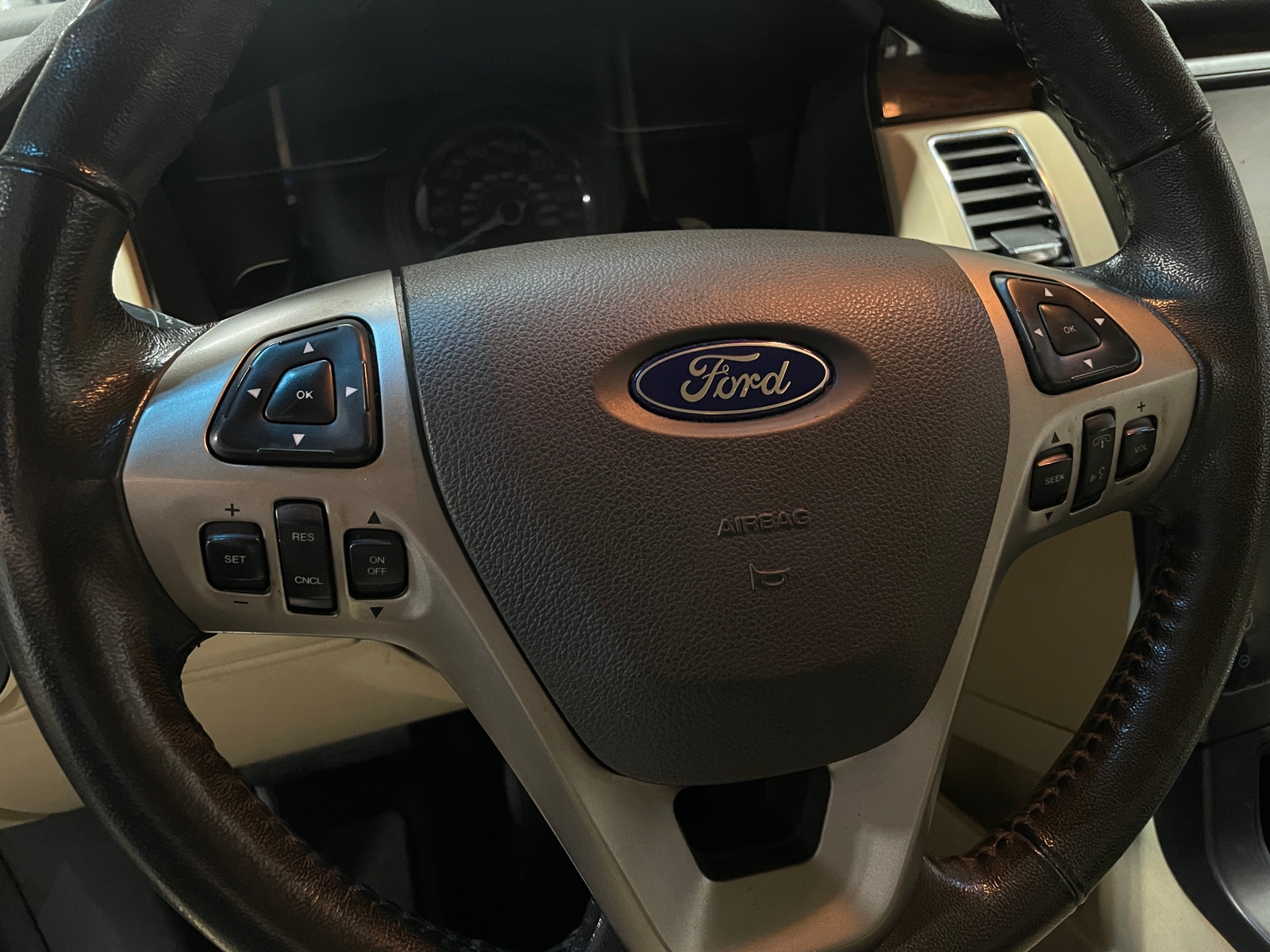 Thumbnail: 2019 Ford Flex - 4