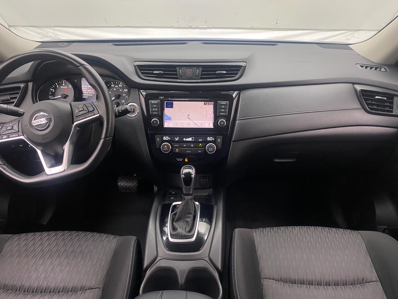 Thumbnail: 2019 Nissan Rogue - 3