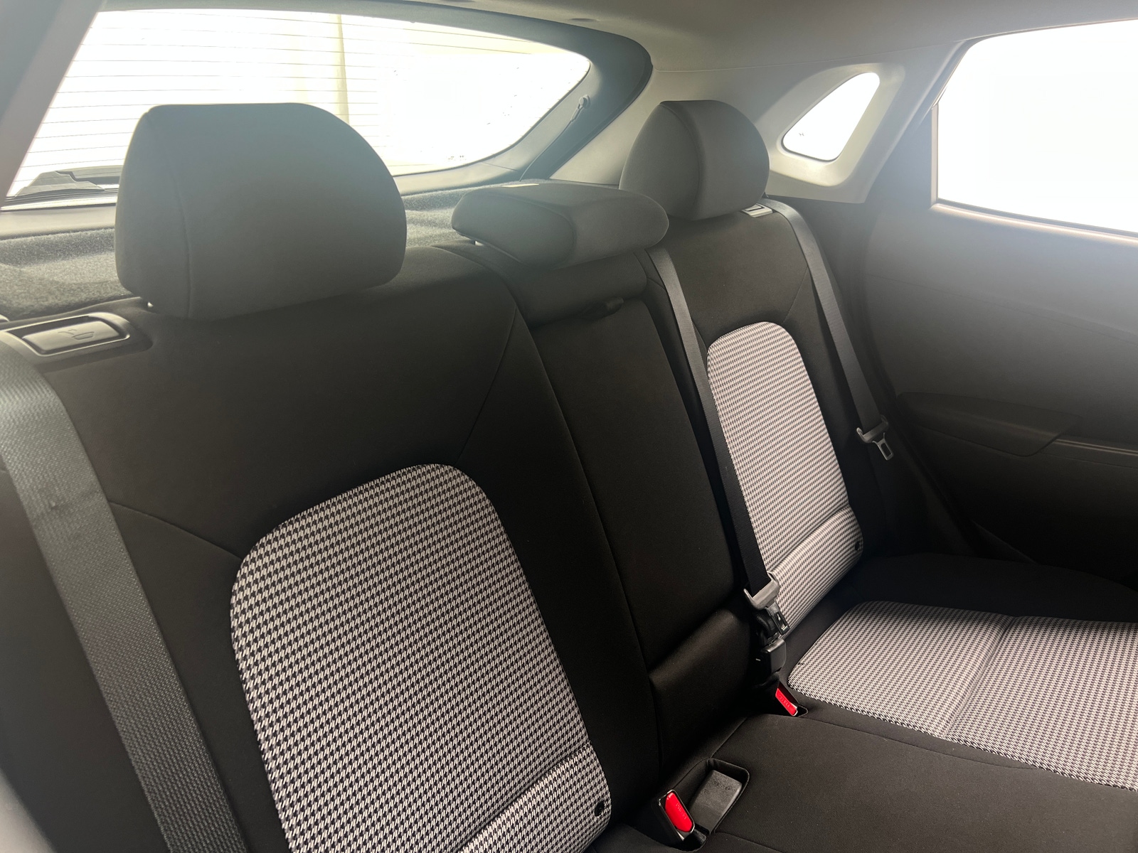 Thumbnail: 2021 Hyundai Kona - 6