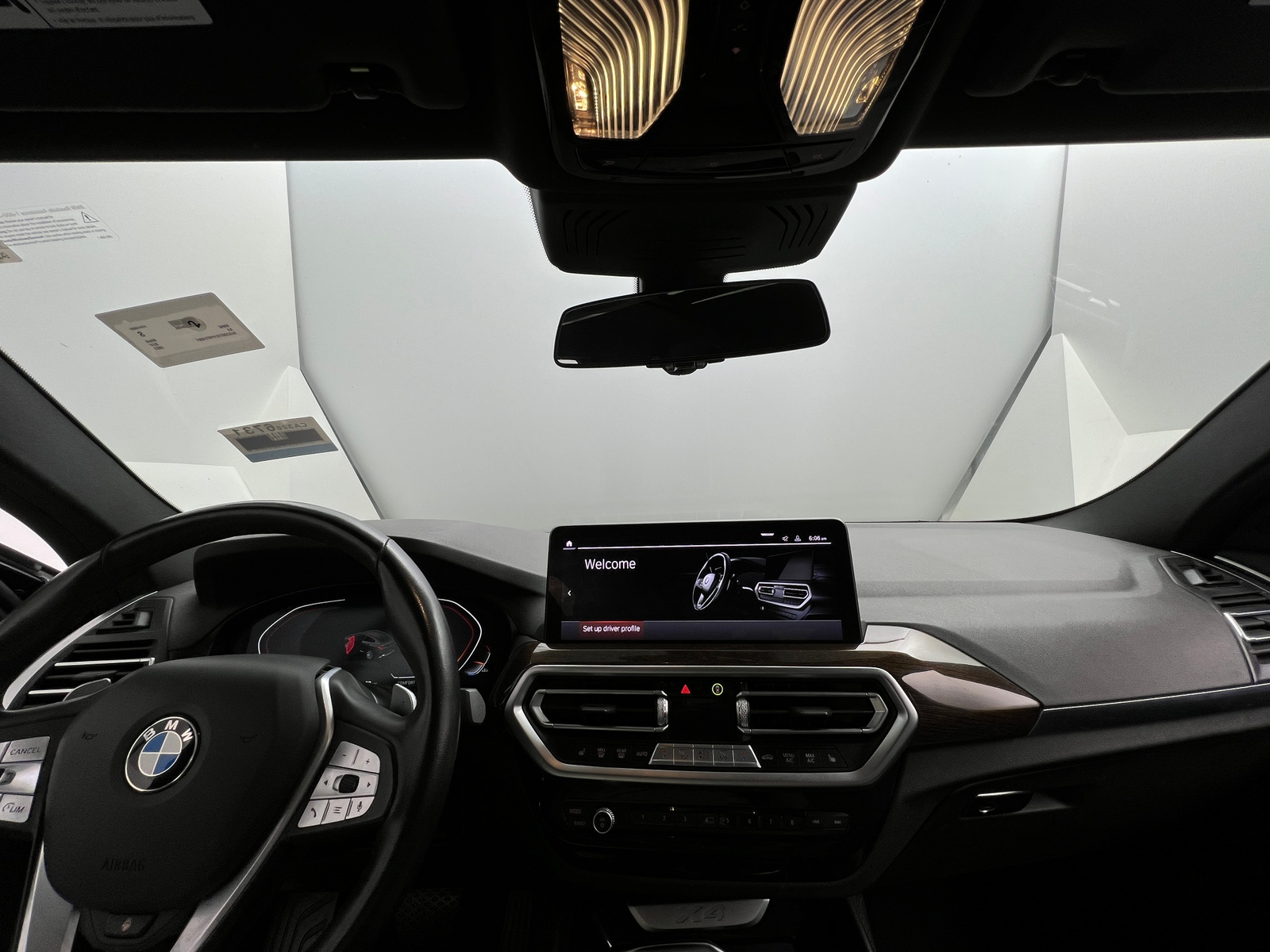 Thumbnail: 2023 BMW X4 - 2
