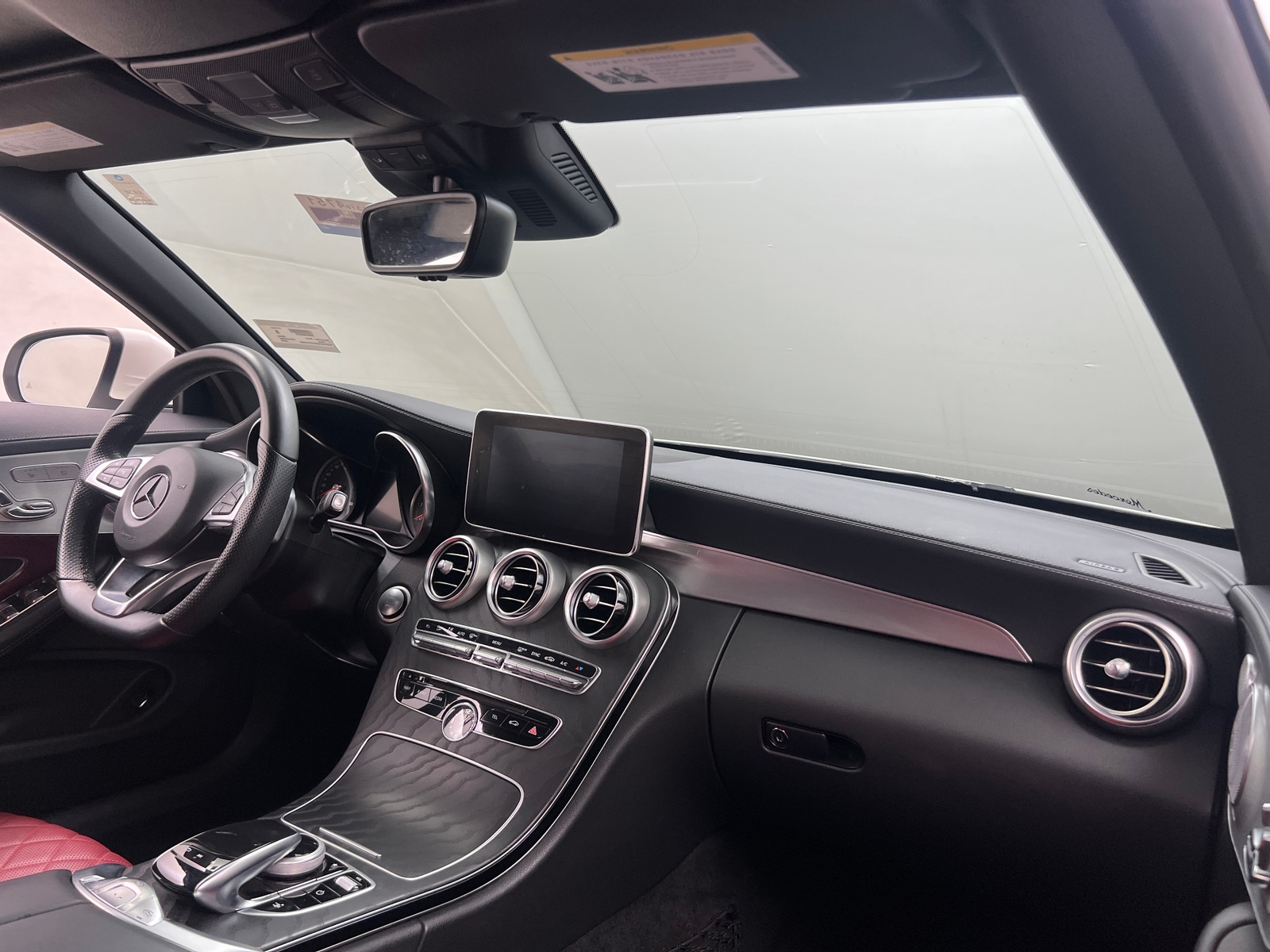 Thumbnail: 2018 Mercedes-Benz C-Class - 2