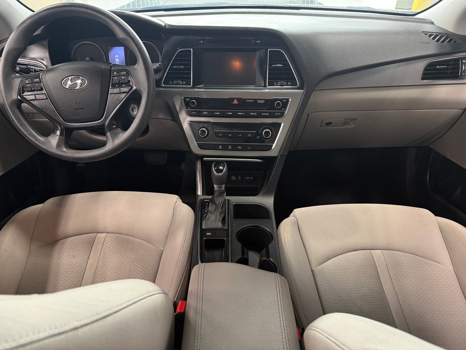 Thumbnail: 2016 Hyundai Sonata - 3