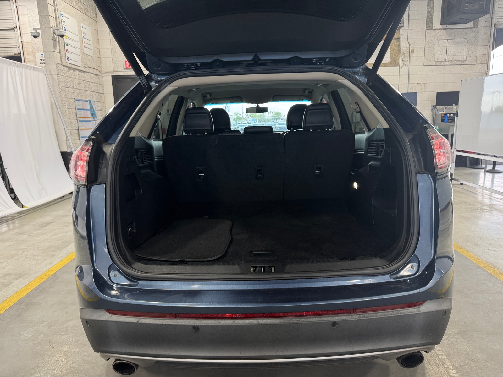 Thumbnail: 2018 Ford Edge - 6