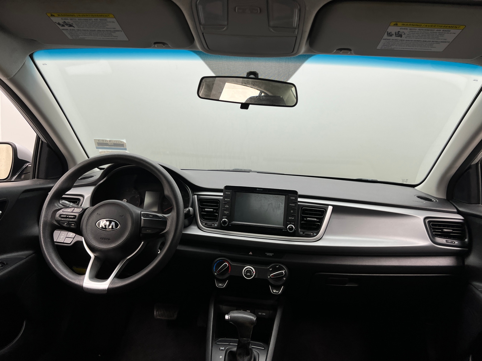 Thumbnail: 2020 Kia Rio - 3