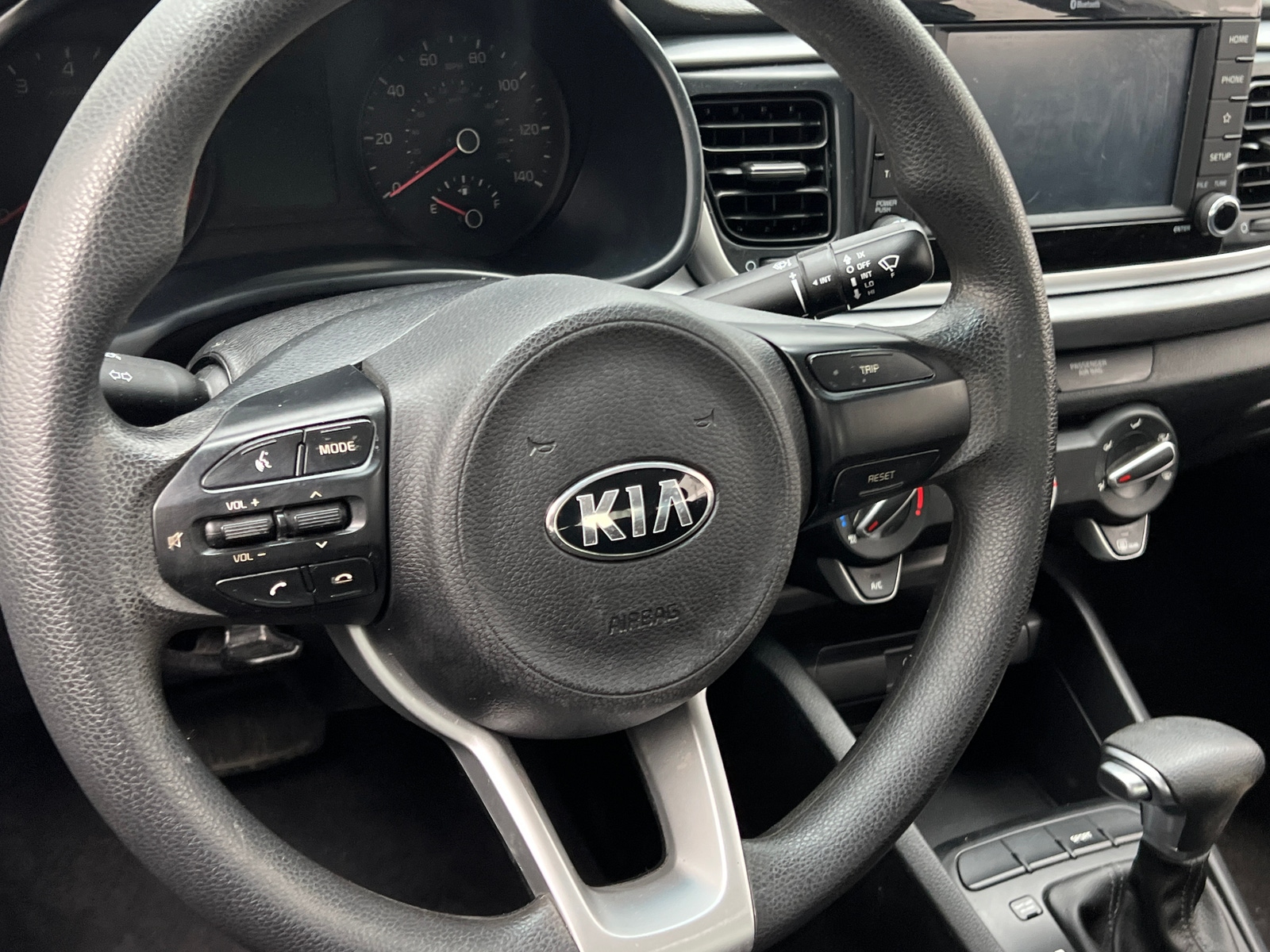 Thumbnail: 2020 Kia Rio - 5