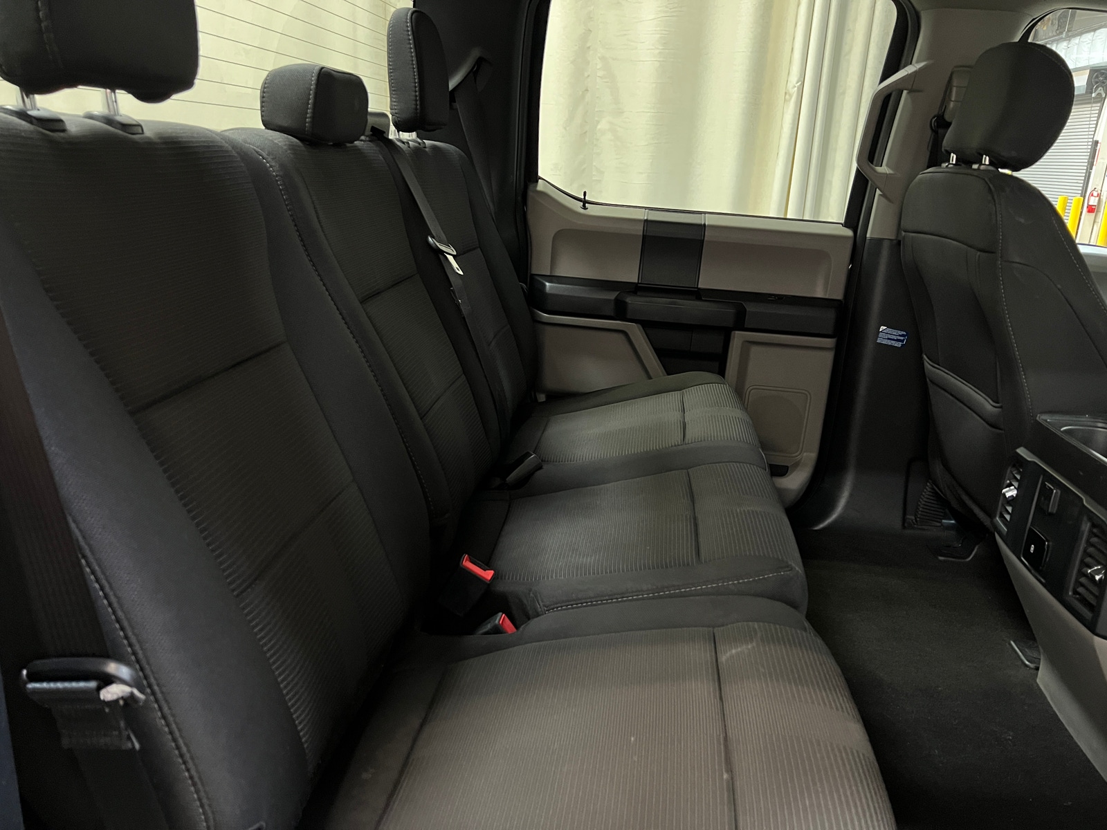 Thumbnail: 2019 Ford Econoline - 6