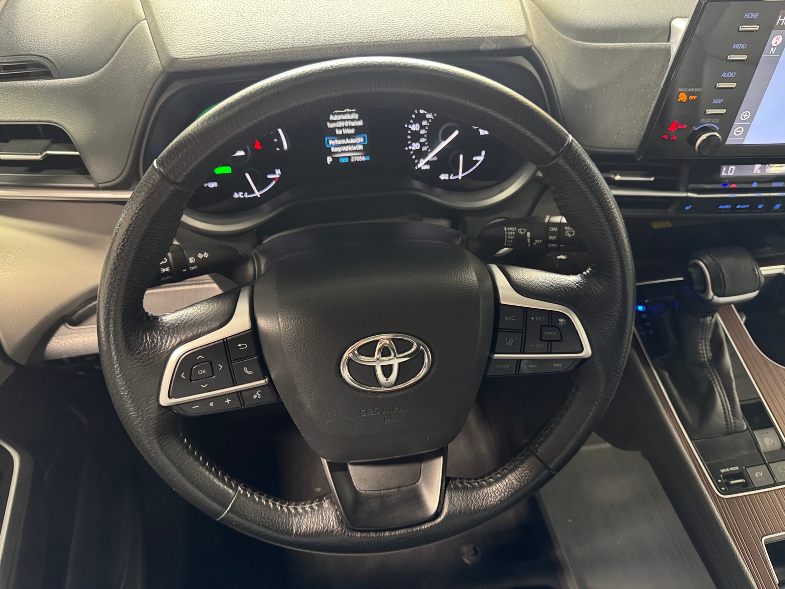 Thumbnail: 2022 Toyota Sienna - 4
