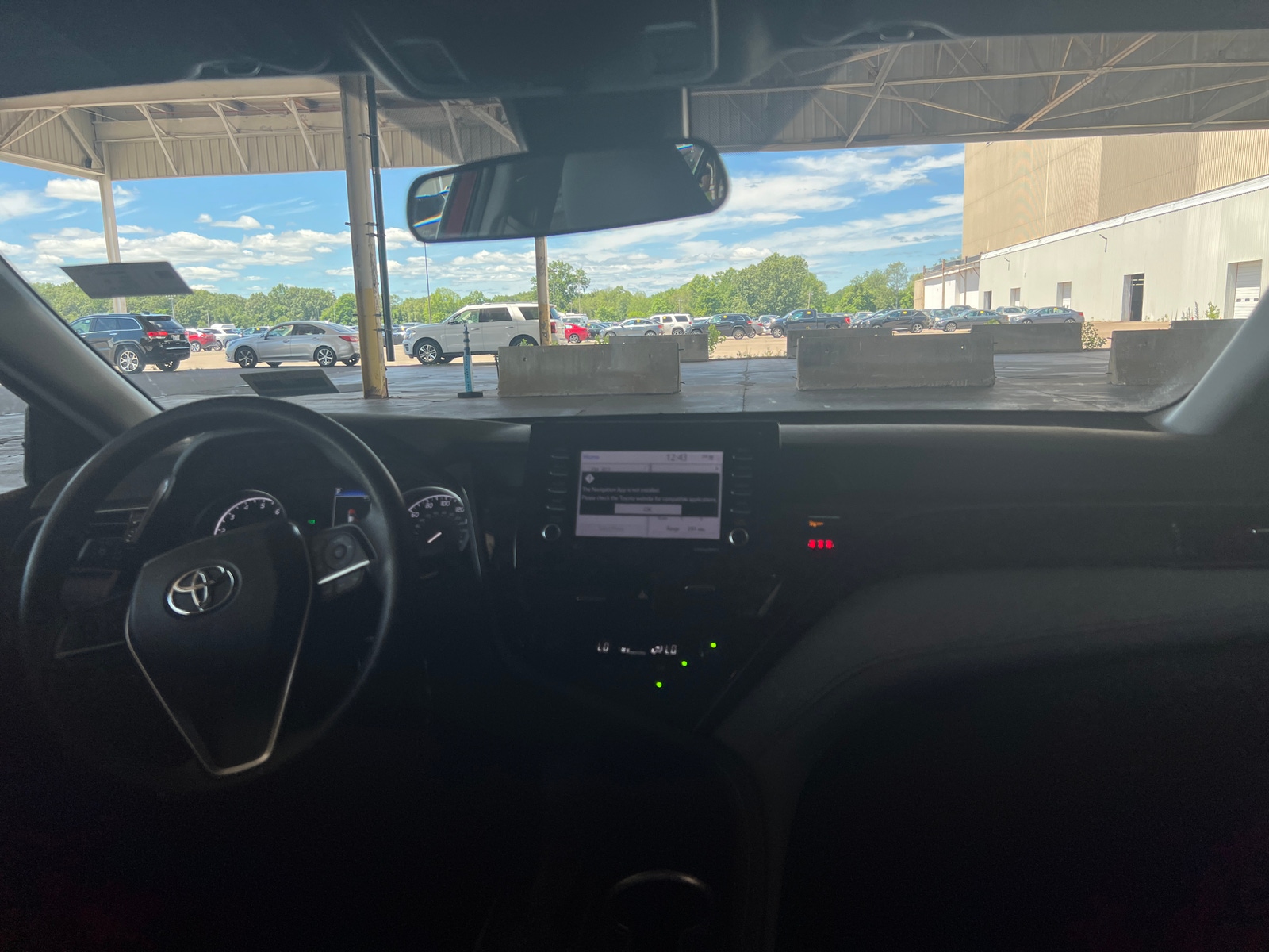 Thumbnail: 2022 Toyota Camry - 3