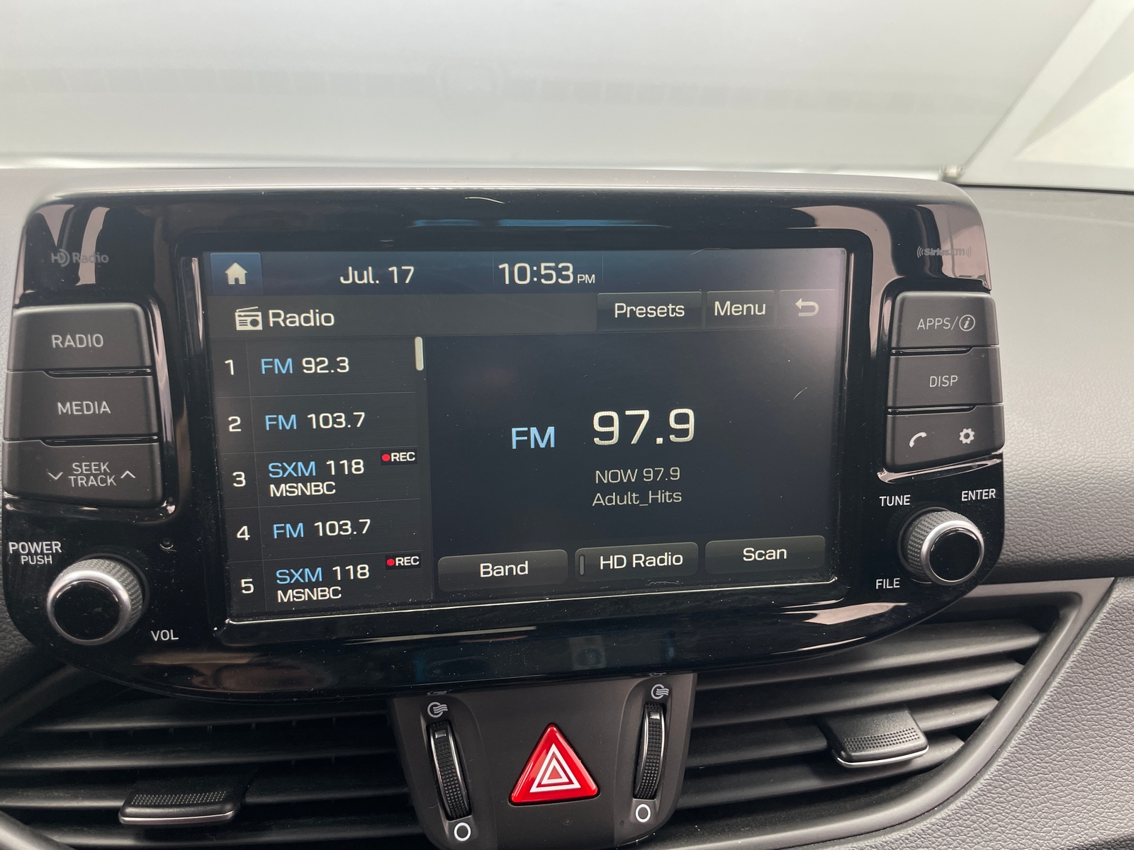 Thumbnail: 2018 Hyundai Elantra - 4