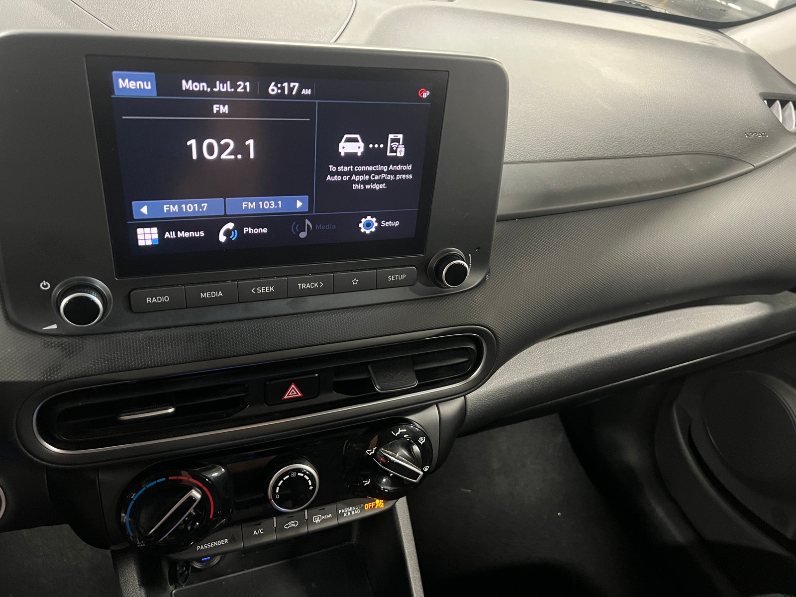 Thumbnail: 2022 Hyundai Kona - 4