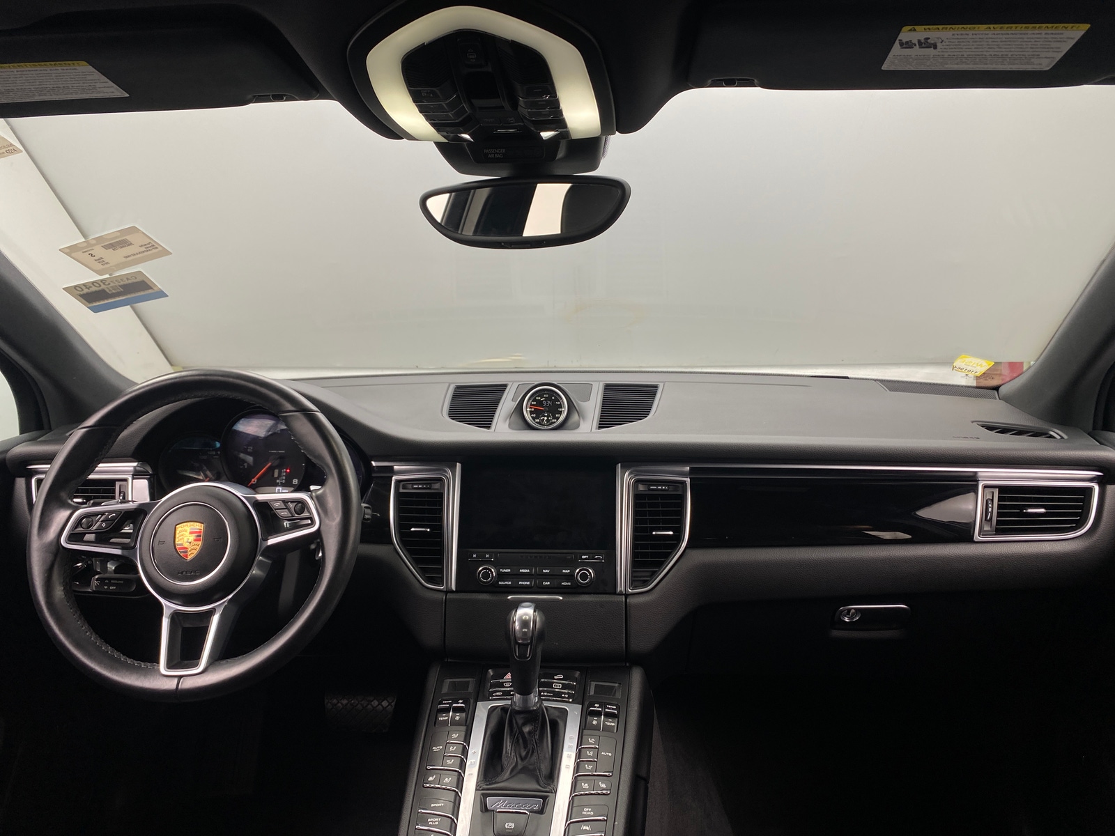 Thumbnail: 2018 Porsche Macan - 2