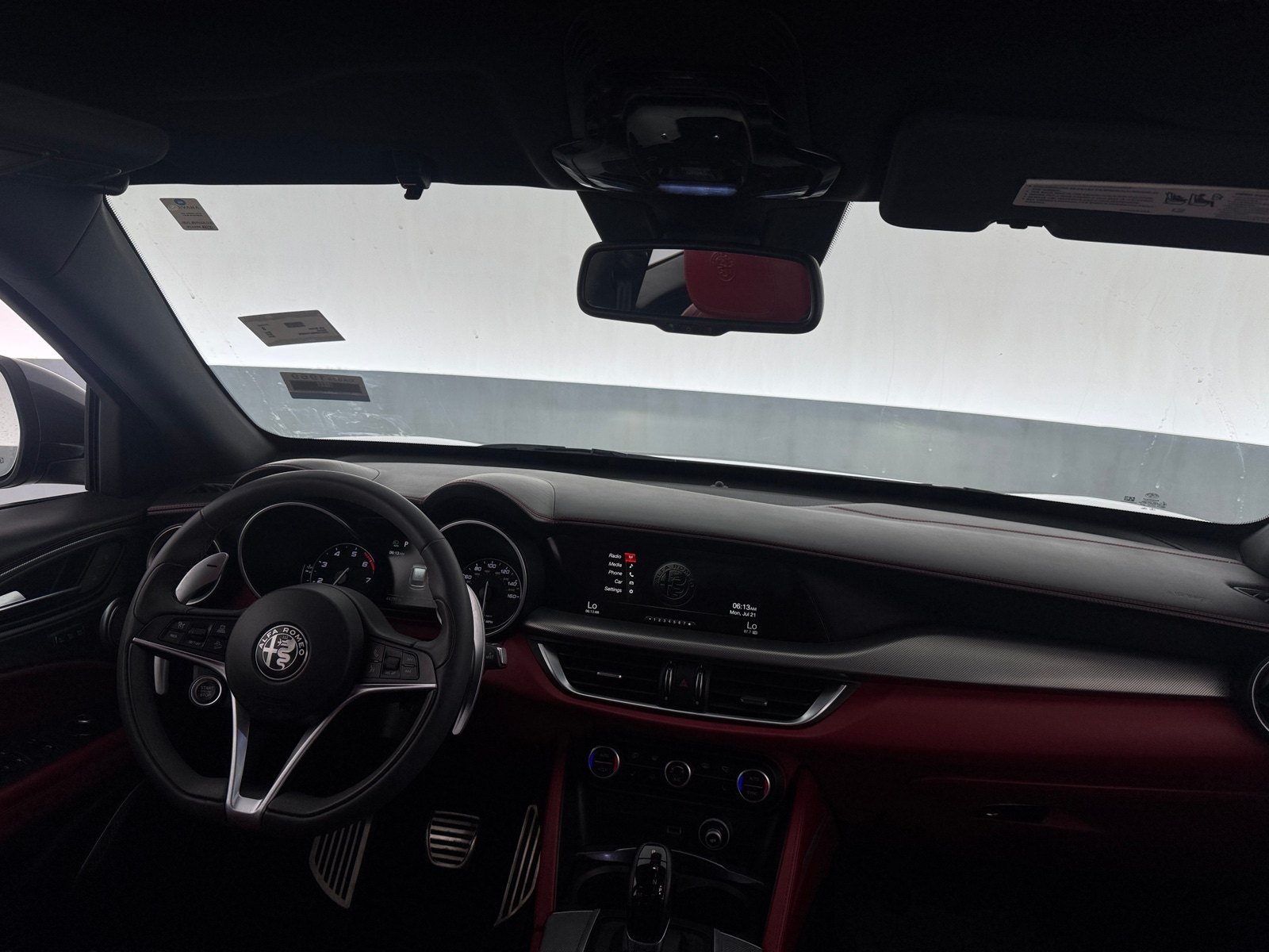 Thumbnail: 2018 Alfa Romeo Stelvio - 2